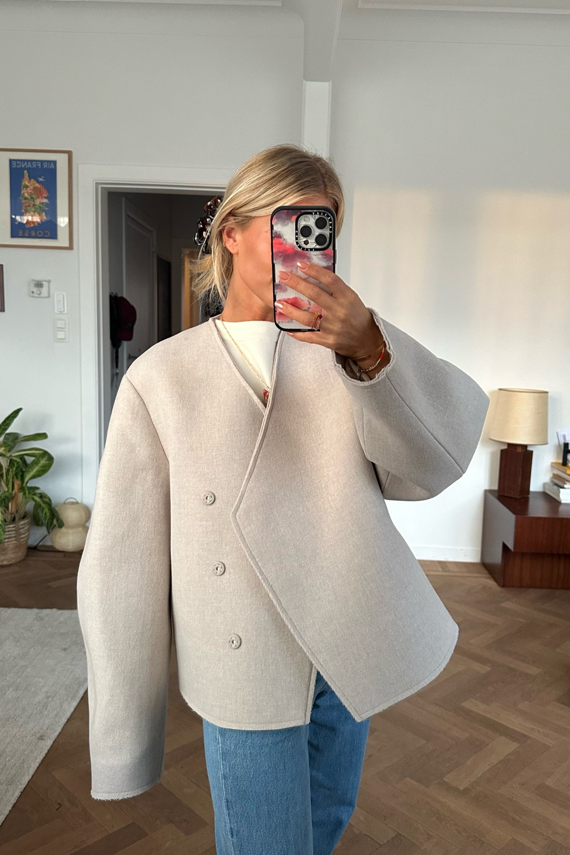 Perfect fall jacket  🤍
#cleanoutfit #ootdfashion #ootd #dailystyle #neutraloutfit #hm #casualstyle #classyoutfit