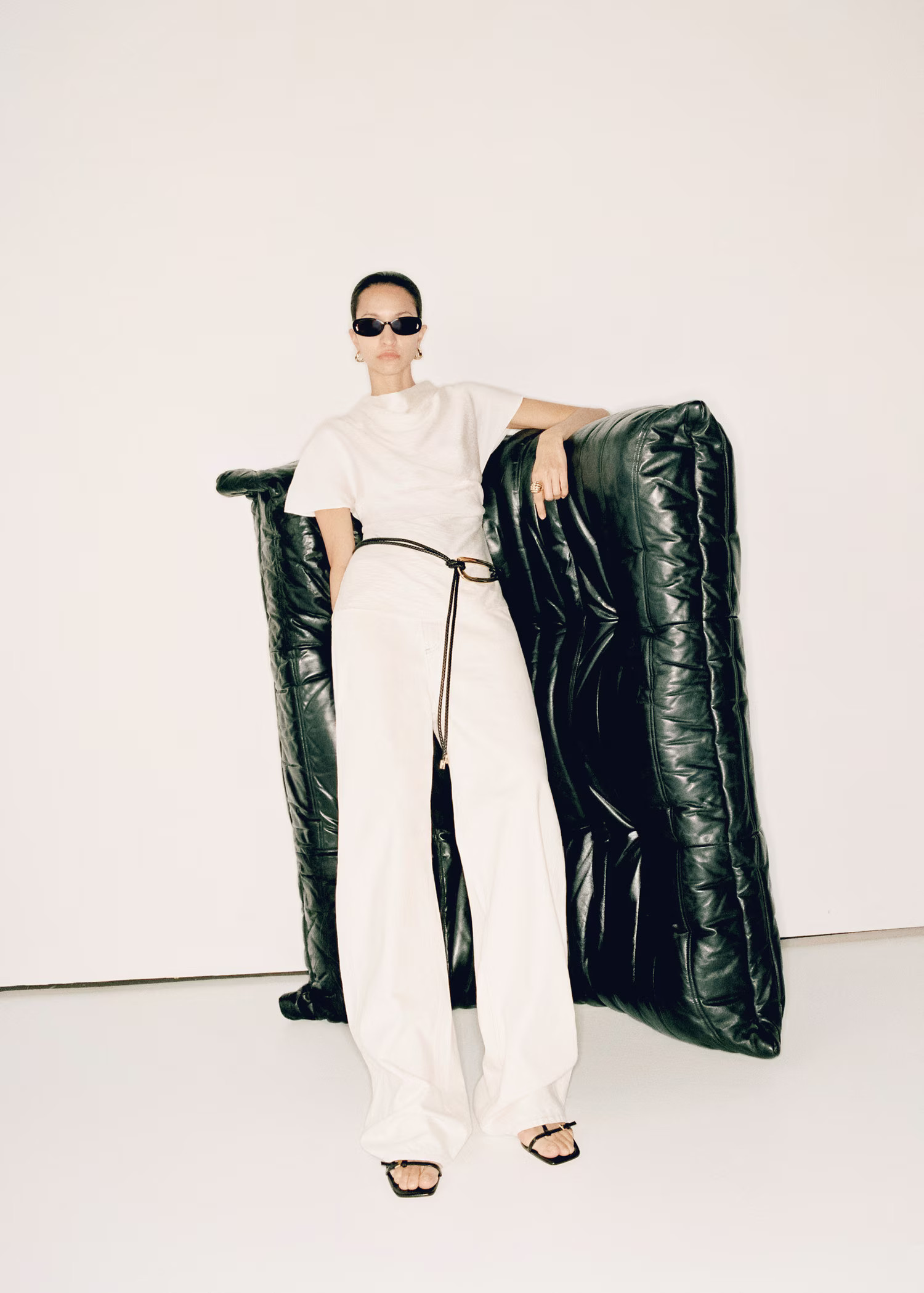 High-rise balloon jeans - Women | MANGO United Kingdom | MANGO (UK)