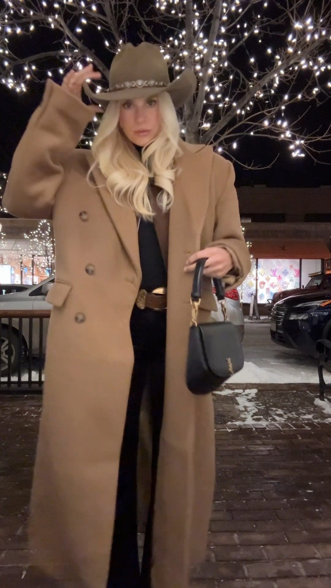 Winter outfit - wearing a 26 in jeans, small in tee, small in jacket, shoes run tts! Linking similar coats, hats, belts! #kathleenpost 

Aspen look, mountain trip, dinner outfit, aspen outfits, Jackson hole outfit, Vail outfit, Montana outfit #LTKStyleTip



#LTKTravel #LTKSeasonal #LTKootd