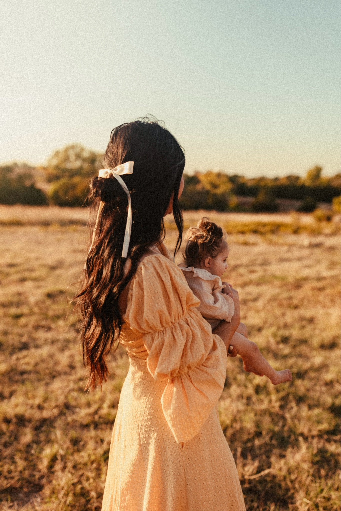 Fall sunset family pictures. 💛

#LTKFamily #LTKKids #LTKBaby