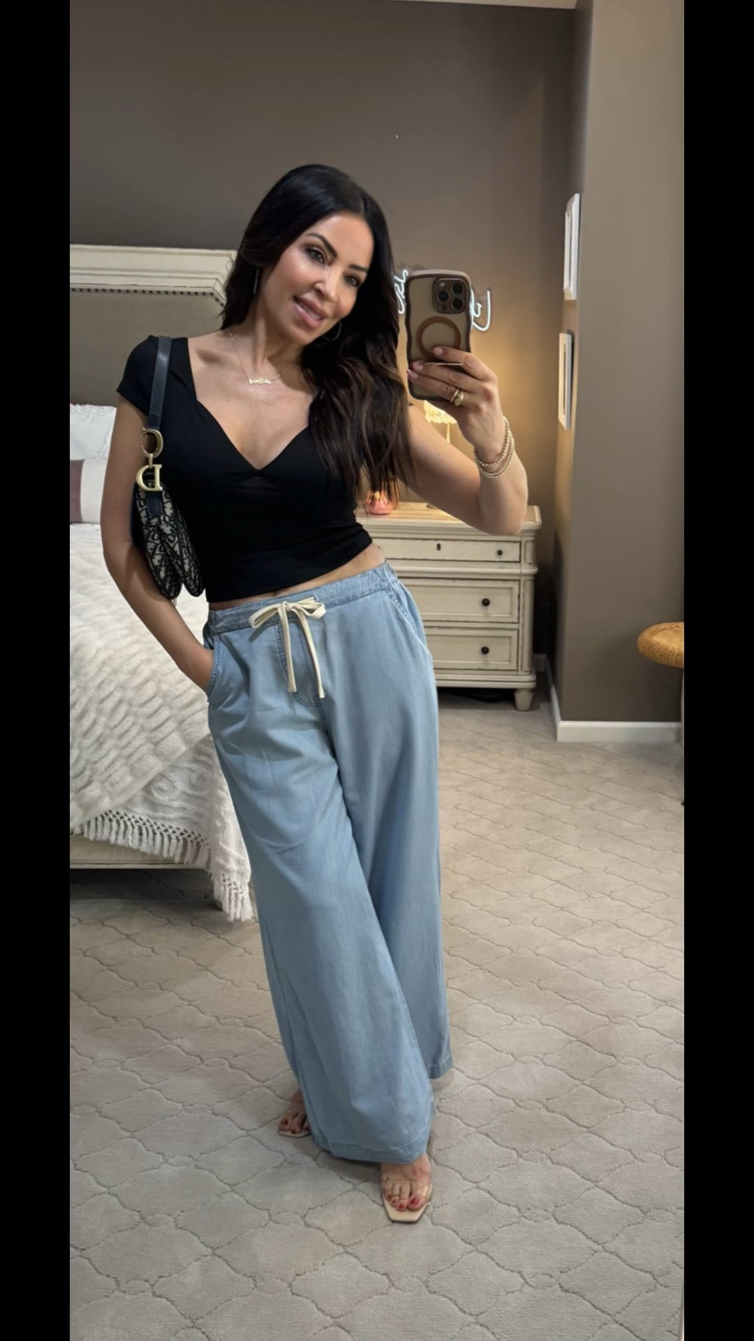 High-low fashion at its finest. ✨
Pairing my favorite Amazon top and Walmart pants with a Dior bag because honestly? There are absolutely no rules when it comes to style. Keep it 100! 💯
#amazonfashion #walmartstyle #diorsaddlebag