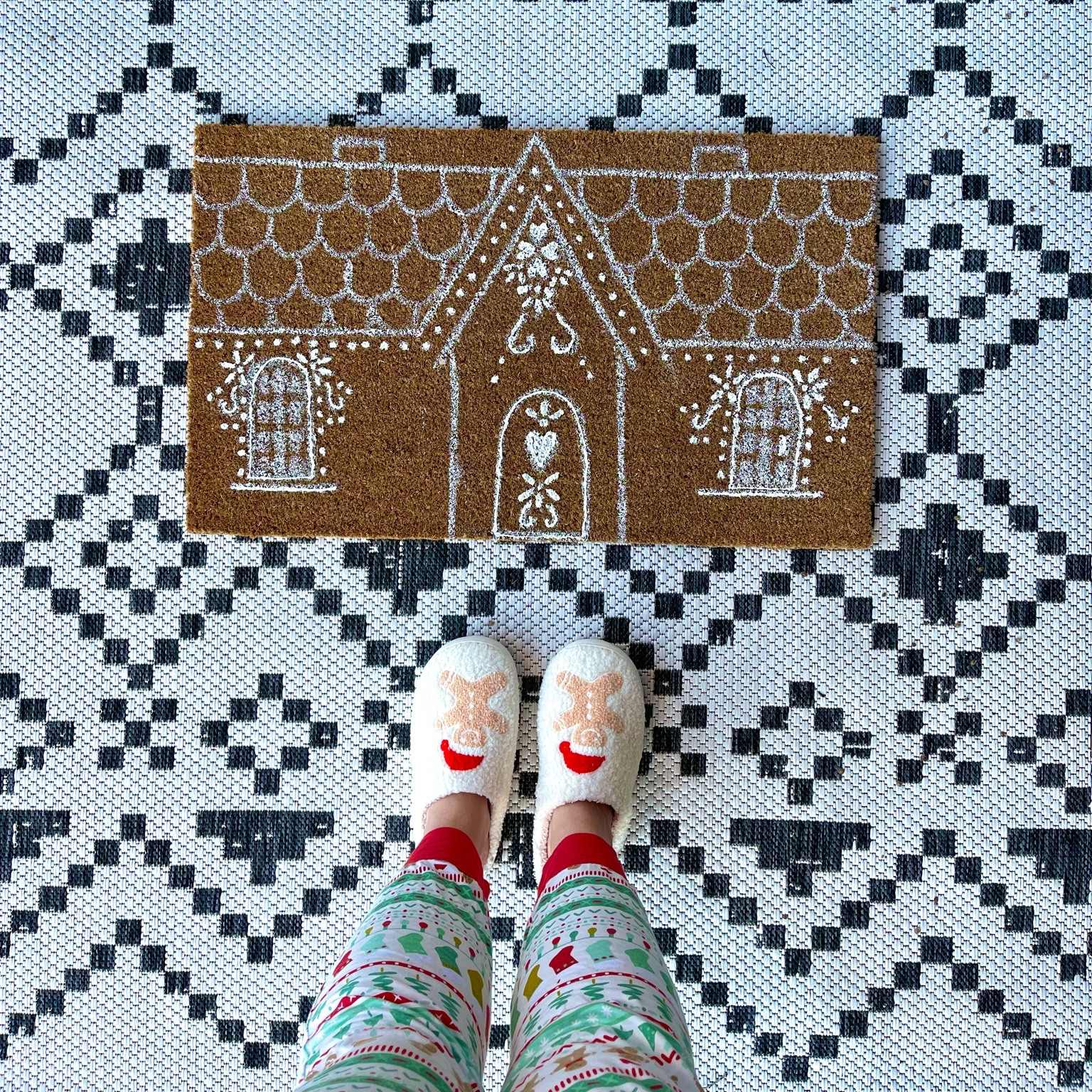 Gingerbread doormat diy and slippers!

#LTKHoliday #LTKhome #LTKSeasonal