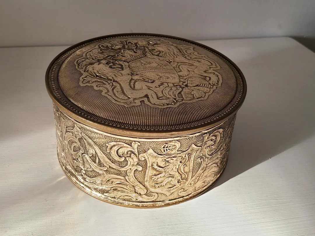 Vintage Gildcraft Gold Embossed Tin — Heraldic Crest Storage Box, Regal European Coat of Arms D... | Etsy (US)