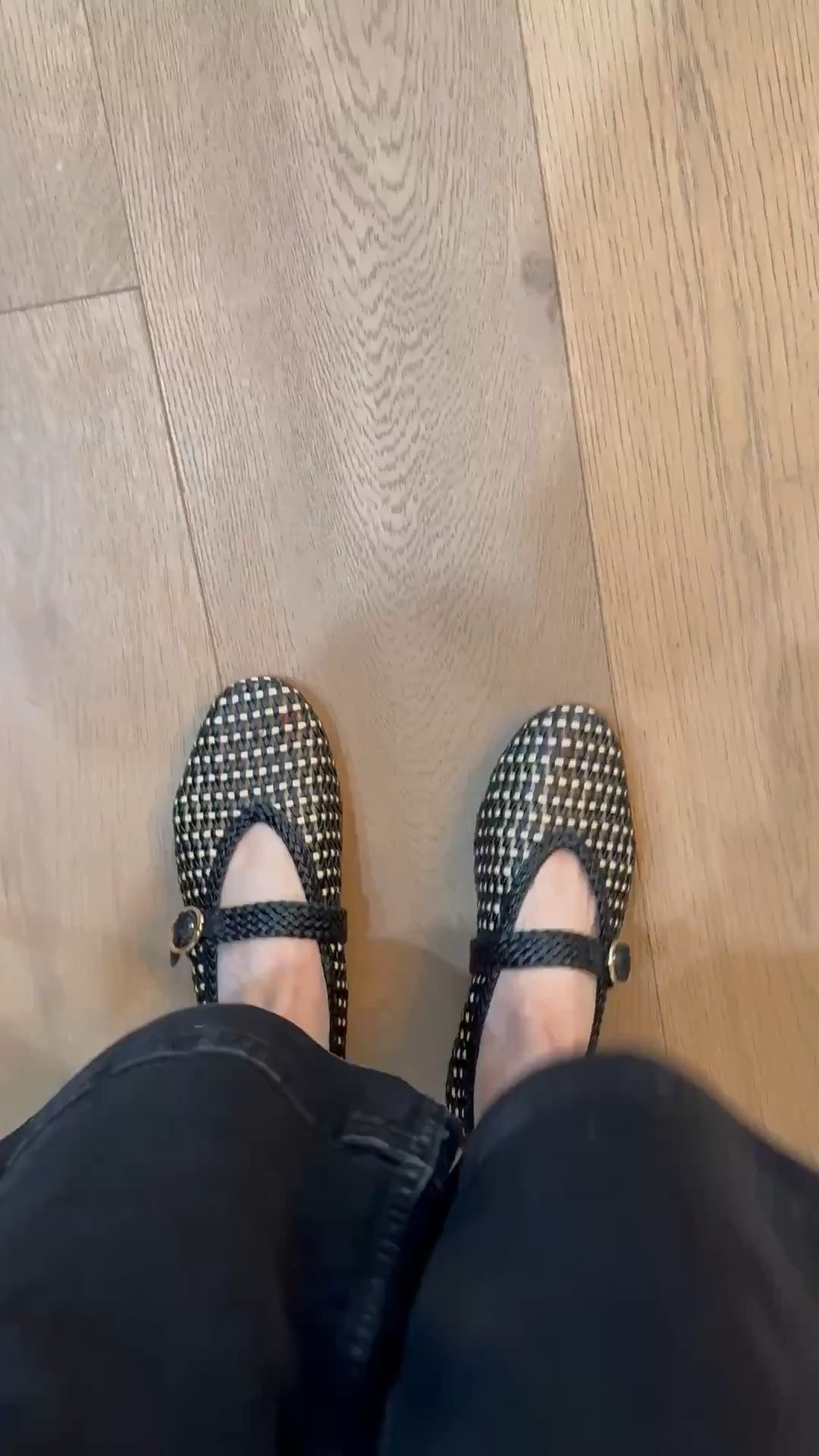 Cute and affordable ballet flats! 

#LTKMidsize #LTKootd #LTKSeasonal