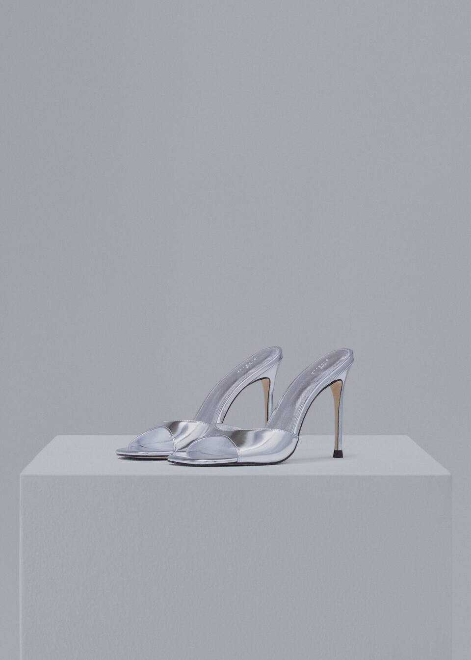 US$ 199.99 | MANGO (US)