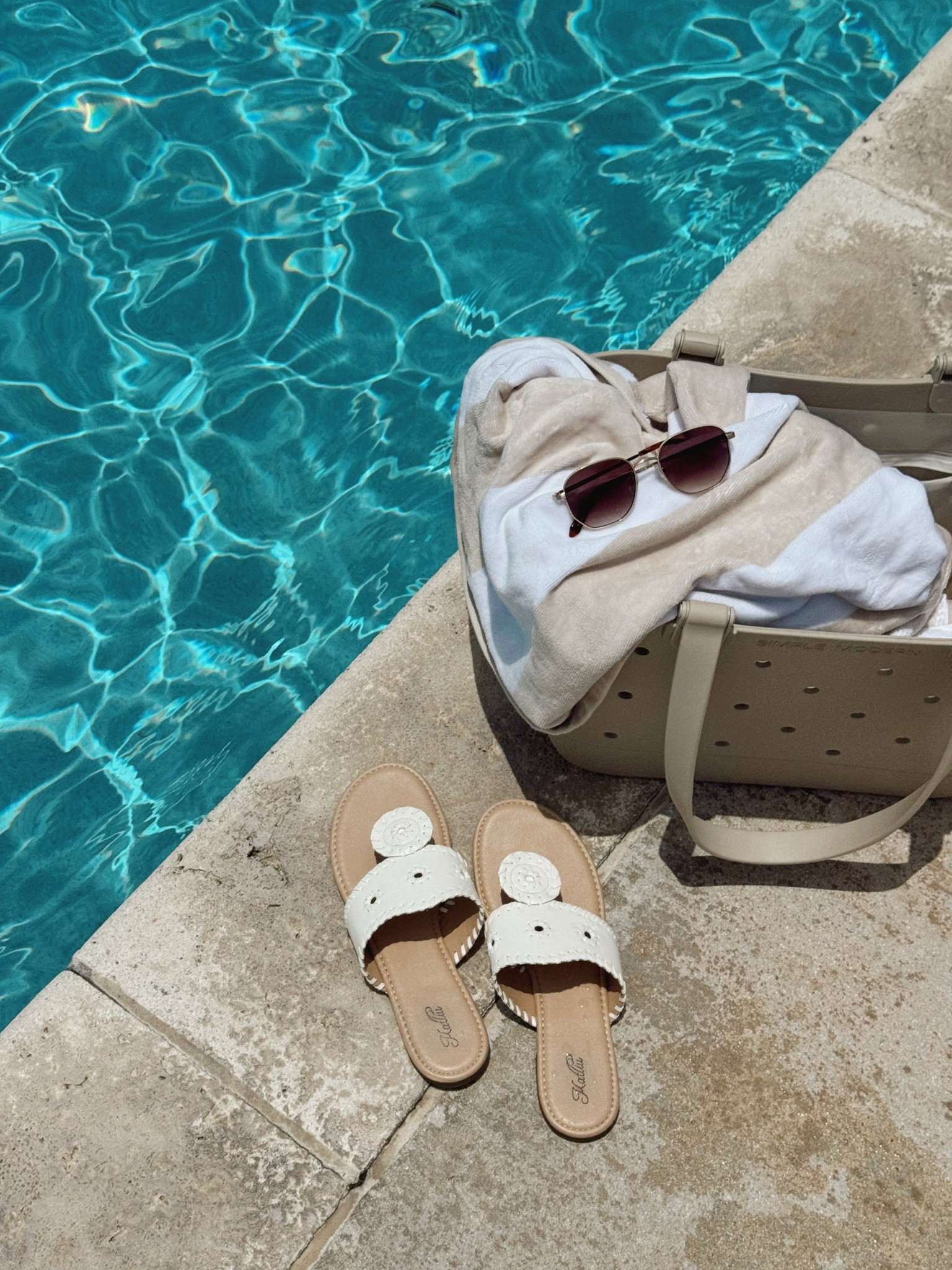 Pool Day Essentials ☀️

#LTKdayinmylife #LTKootd #LTKTravel