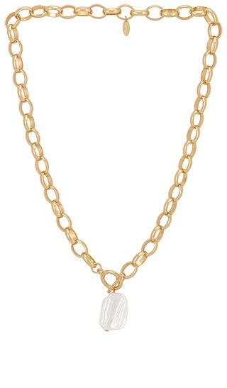 Pearl Pendant Necklace in Gold | Revolve Clothing (Global)