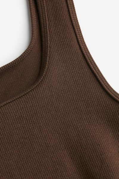 Cropped vest top - Dark brown - Ladies | H&M GB | H&M (UK, MY, IN, SG, PH, TW, HK)