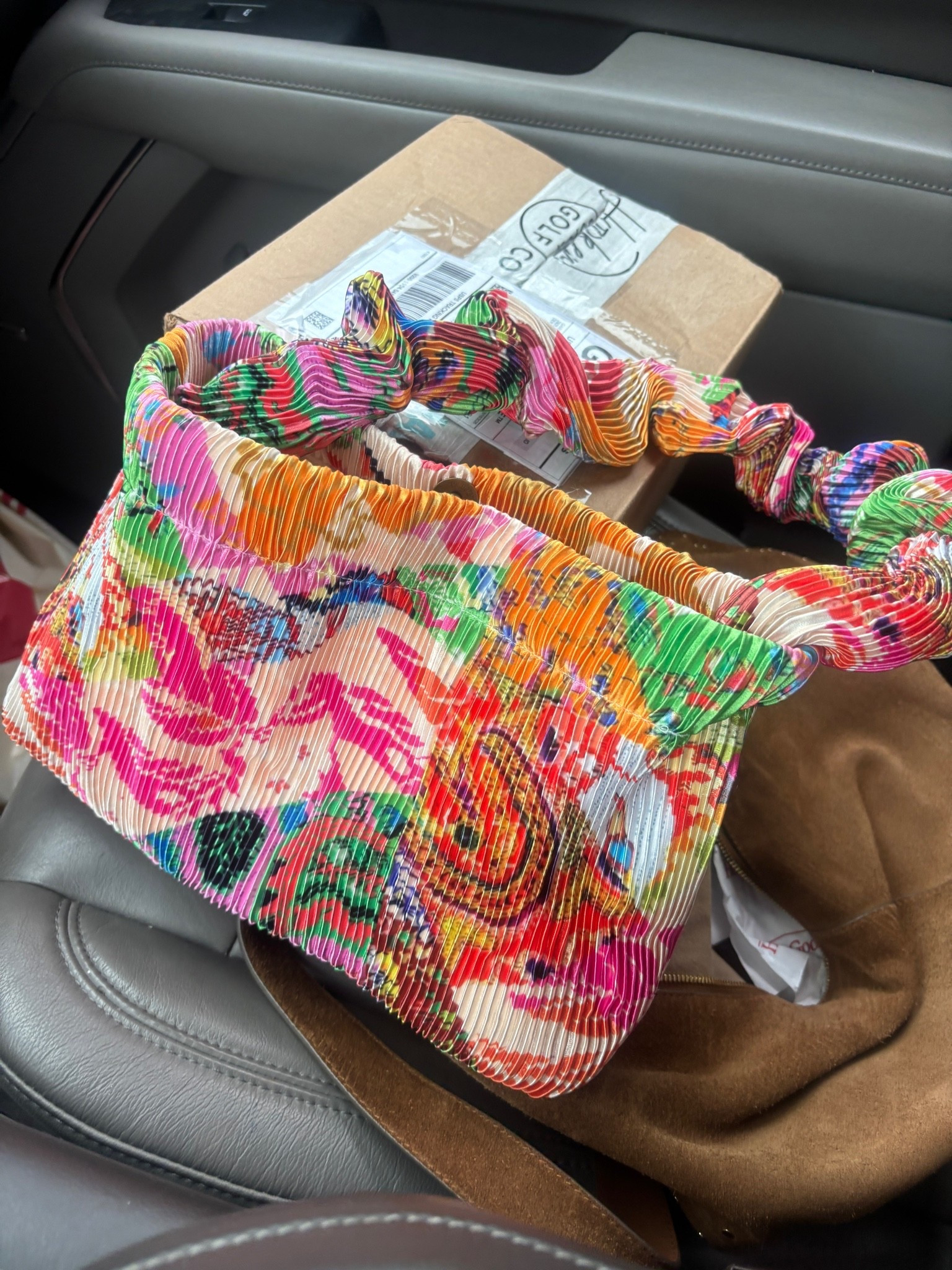 The cutest bag there ever was…only $30!! Best for 🌸 🍁 #ltkbag

#LTKootd #LTKSeasonal