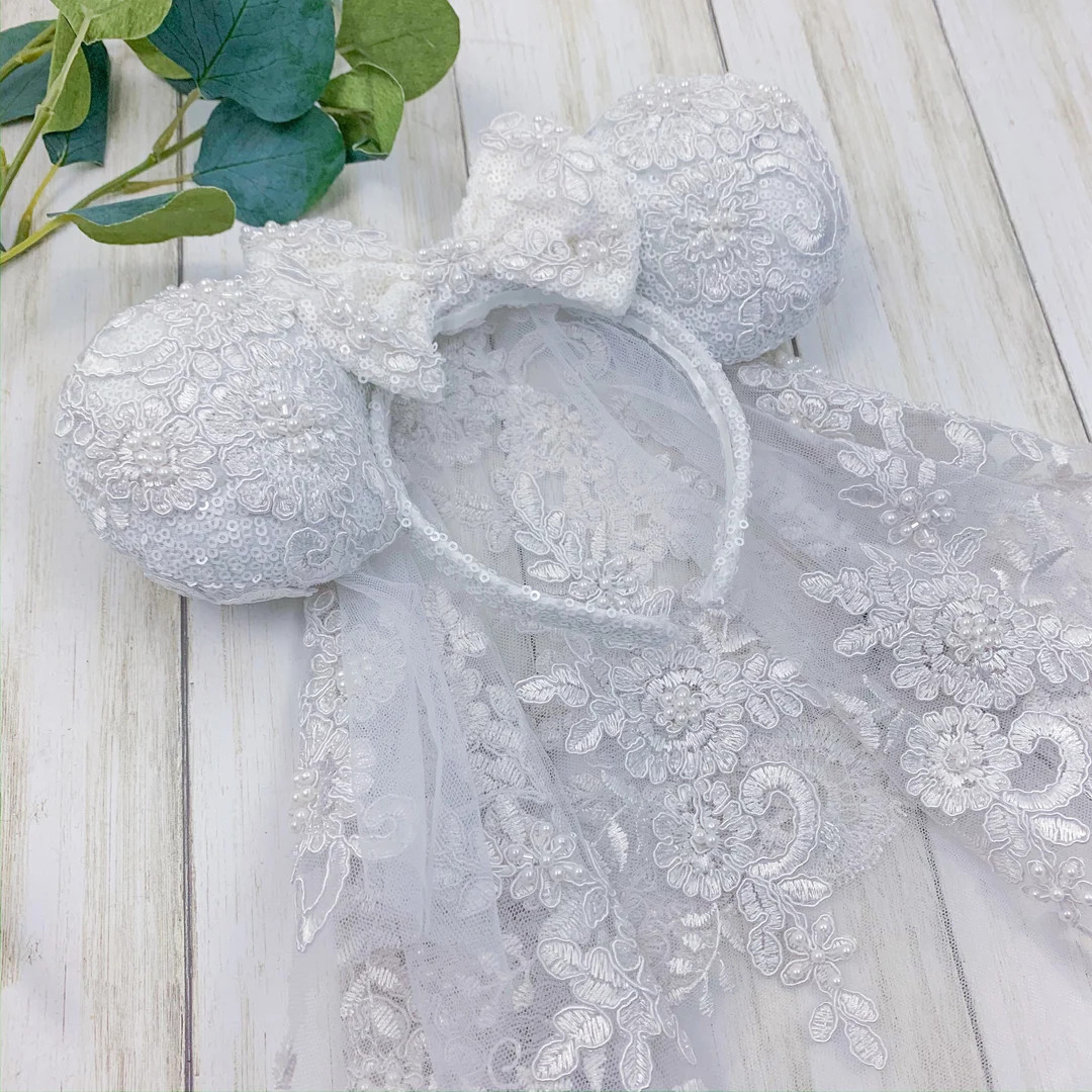 Bridal Wedding Lace White Minnie Mouse Ears With or Without Veil - Etsy Sweden | Etsy (US)