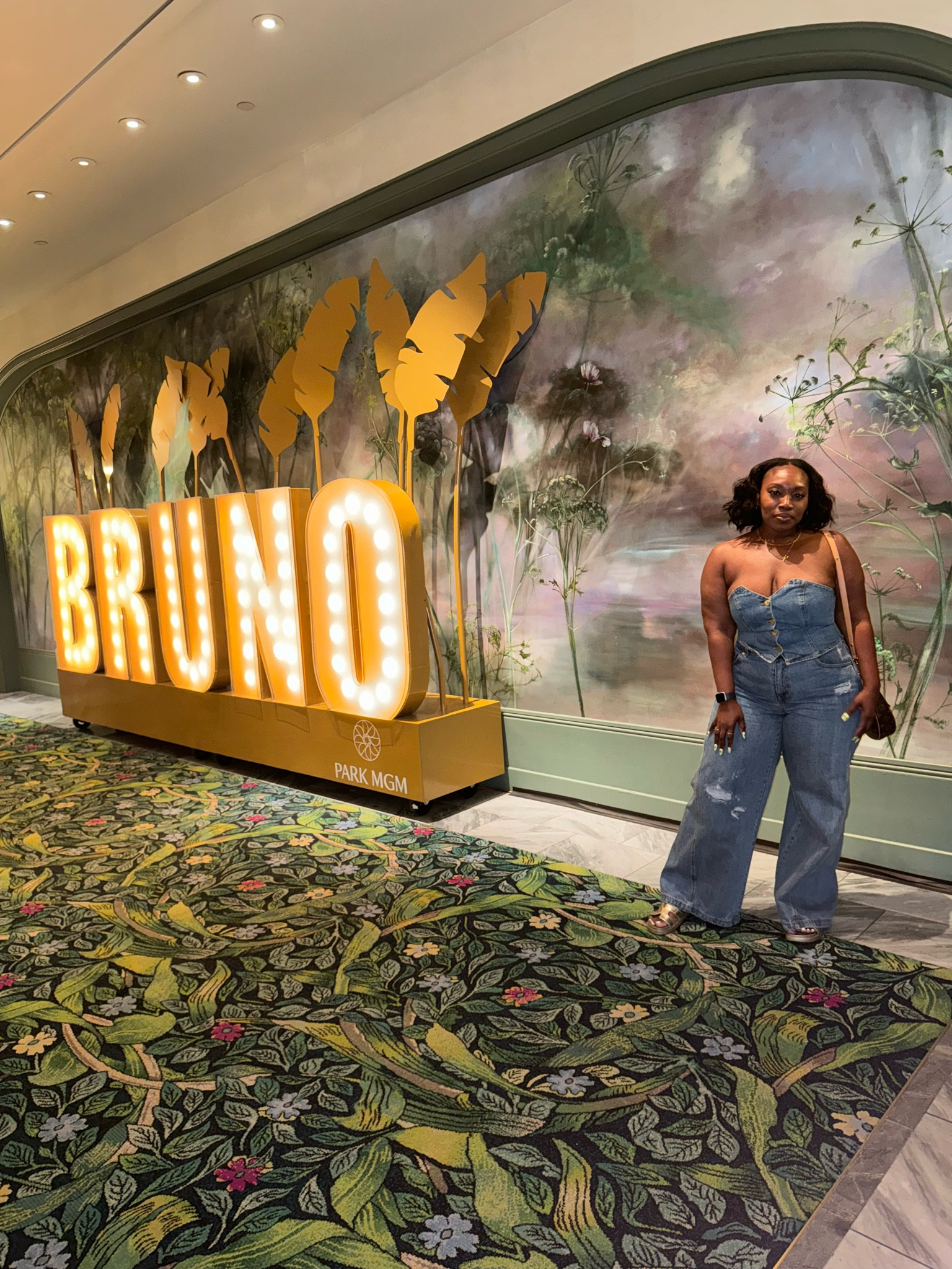 Denim on denim 💙
Top and Jeans: Target
Hair: Amazon
Bag: Louis Vuitton
Sandals: Fashion Nova

#LTKFindsUnder100 #LTKStyleTip #LTKMidsize