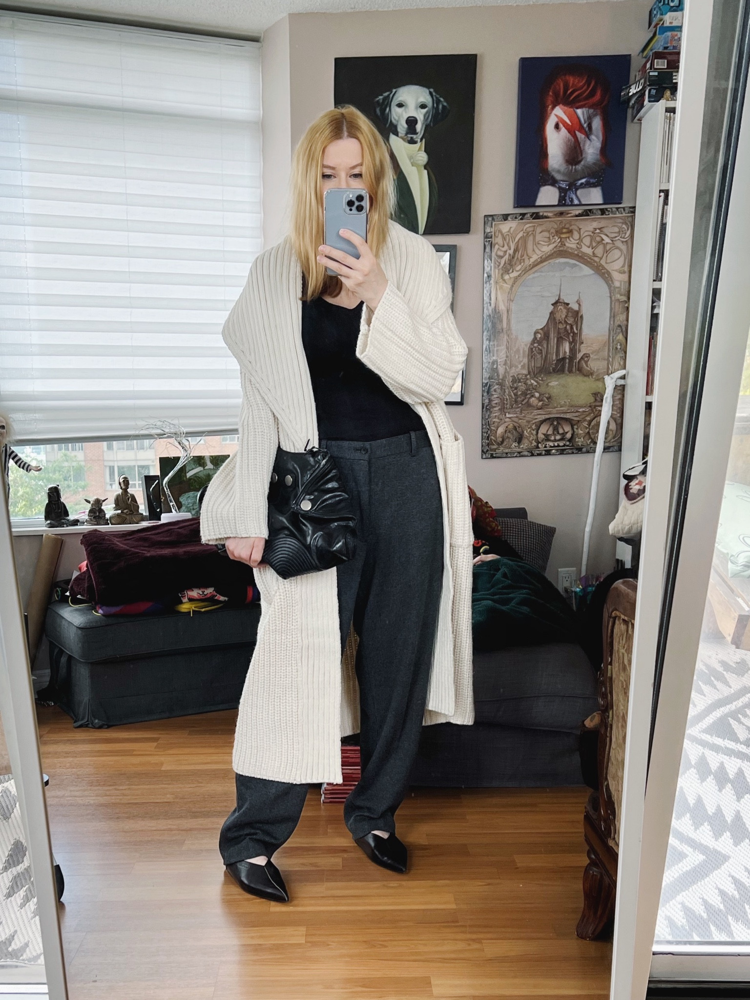 Exaggerated and extremely oversized is a knitwear silhouette this season. Trousers are men’s from Uniqlo and they have a cincher in the waistband like kids pants that let me get them oversized without needing a belt.
•
.  #FallLook  #StyleOver40  #alexanderMcqueen  #menswear  #oversizedKnit  #secondhandFind #FashionOver40  #MumStyle #genX #genXStyle #secondhandDesigner #genXInfluencer #WhoWhatWearing #genXblogger  #Over40Style #40PlusStyle #Stylish40s  #HighStreetFashion #StyleIdeas


#LTKshoecrush #LTKstyletip #LTKSeasonal