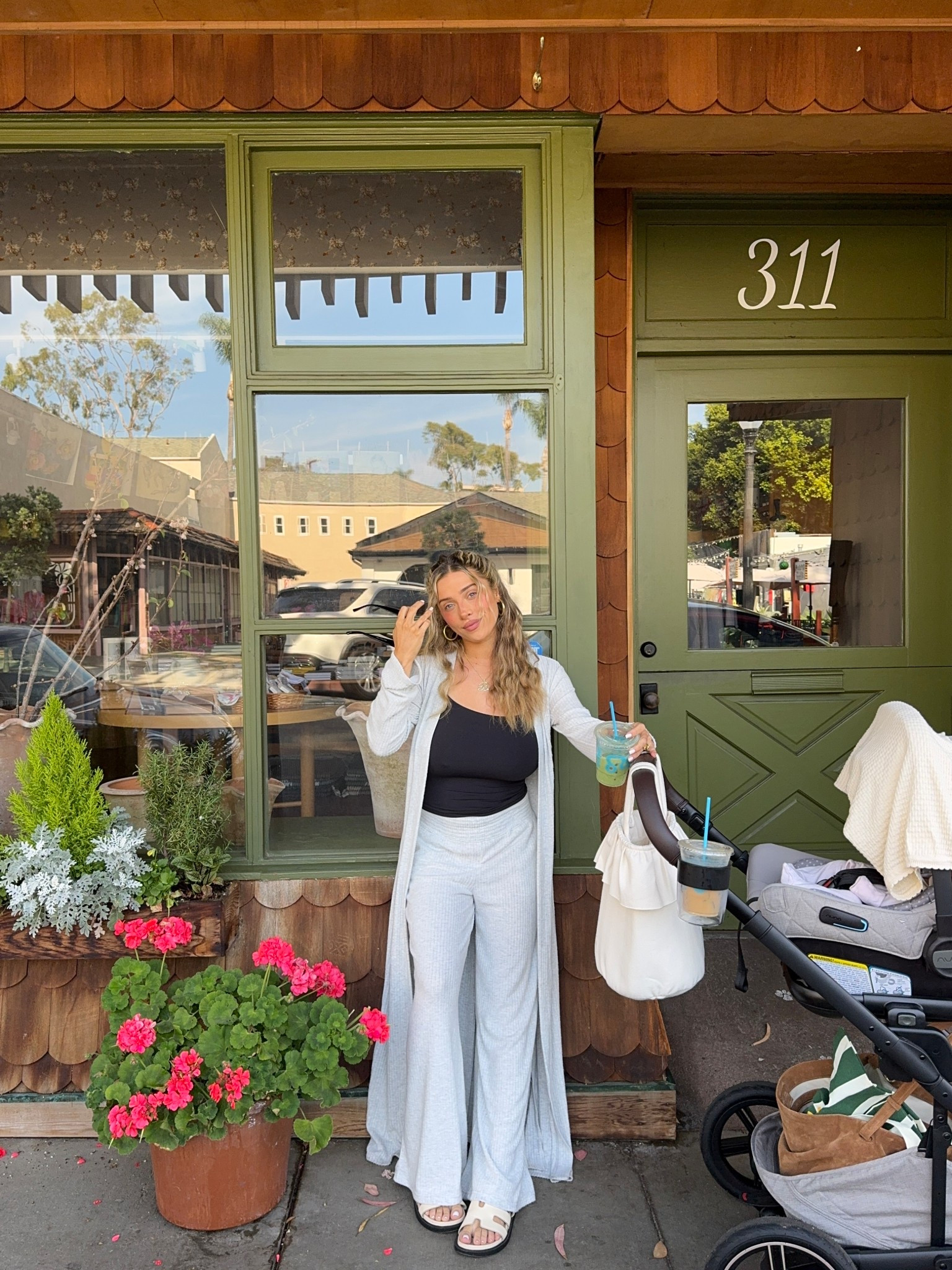 Size m pants size m tank size s cardigan 

#LTKmomlife #LTKdayinmylife