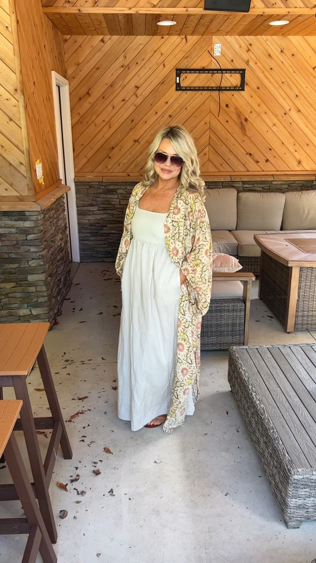 Summer Style! What’s not to love about a linen dress? #summer #linen #dress #summerstyle #ootd #freepeople 

#LTKOver40 #LTKSeasonal #LTKVideo