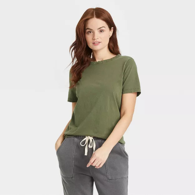 Women's Short Sleeve T-Shirt - Universal Thread™ | Target