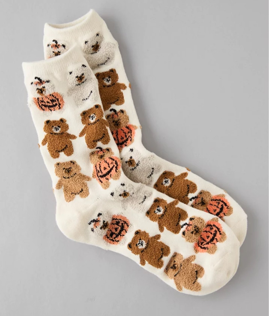 Cutest bear Halloween socks from aerie! 

#LTKxAF #LTKSeasonal