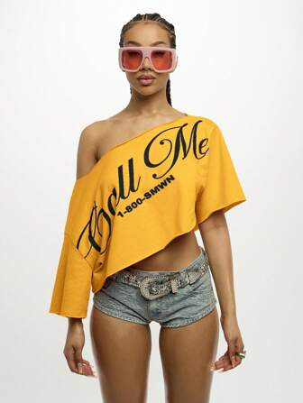 SUMWON WOMEN Off Shoulder Cropped Asymmetric Graphic Print Festival Concert Tee Short Sleeve Party Summer Casual Urban Wear Top | SHEIN