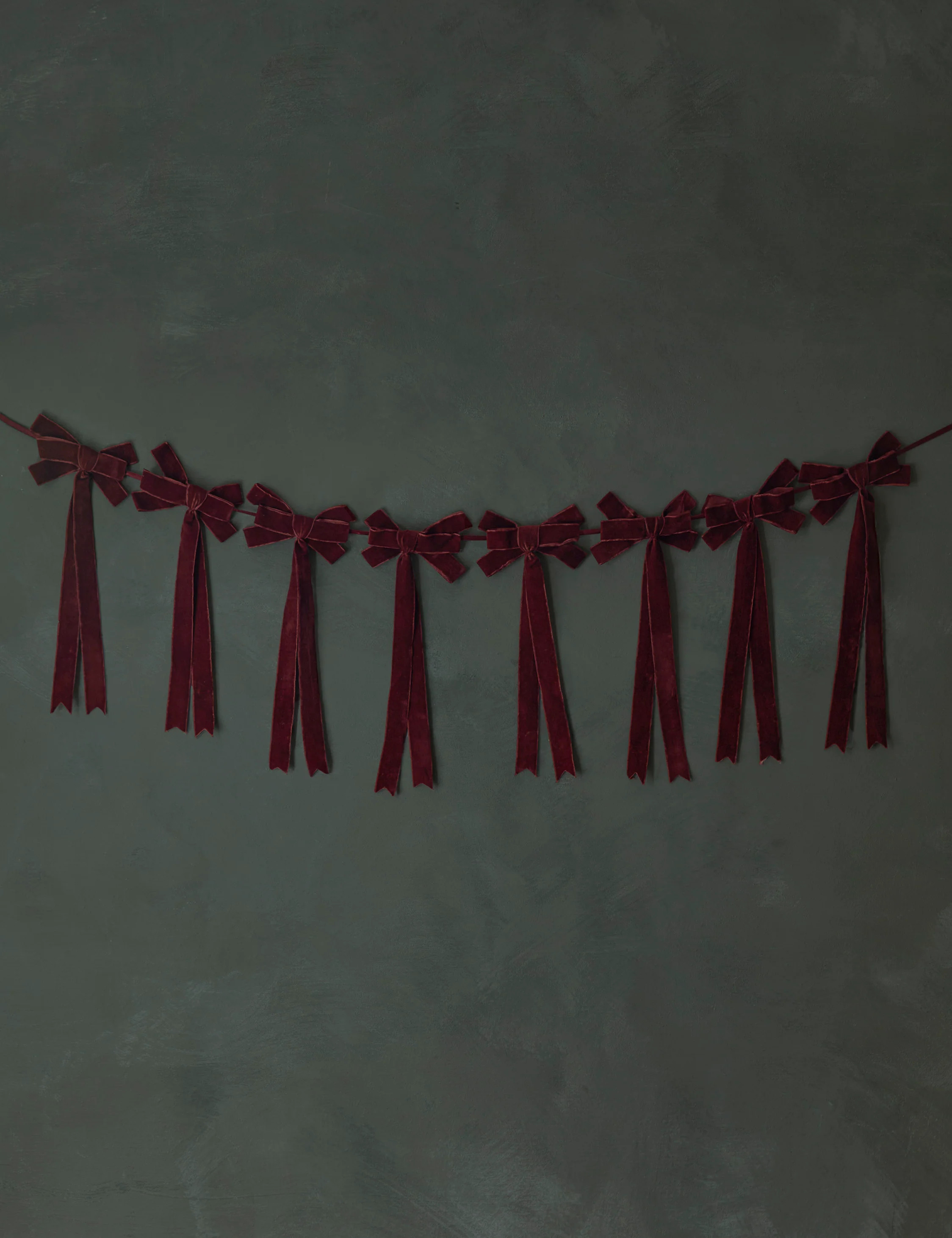 Mauree Velvet Garland | Lulu and Georgia 