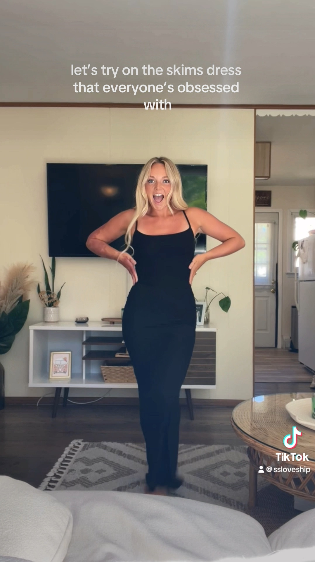 Skims dress 🖤

#LTKSeasonal #LTKFindsUnder100 #LTKStyleTip