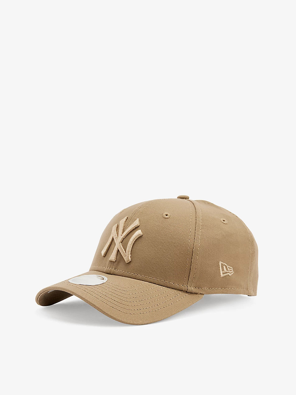 New York Yankees brand-embroidered cotton-twill cap | Selfridges