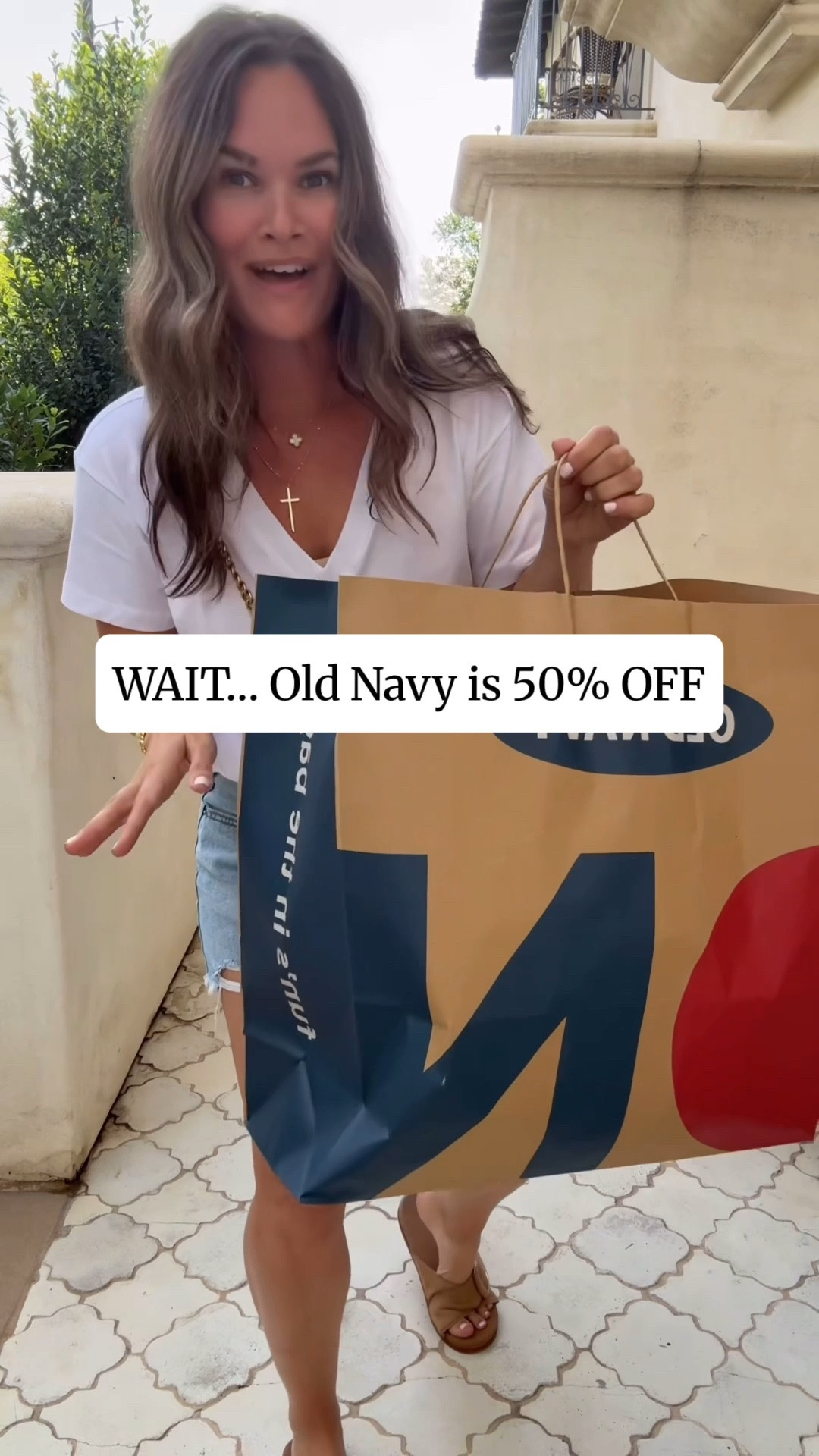 Old Navy is 50% OFF and these are the pieces I’d grab first! From everyday basics to dresses, denim, and mom-friendly outfits, this sale is SO good. LIKE and comment “OLD NAVY” and I’ll send you everything before the sale ends! #oldnavy

#LTKootd #LTKmomlife #LTKSaleAlert
