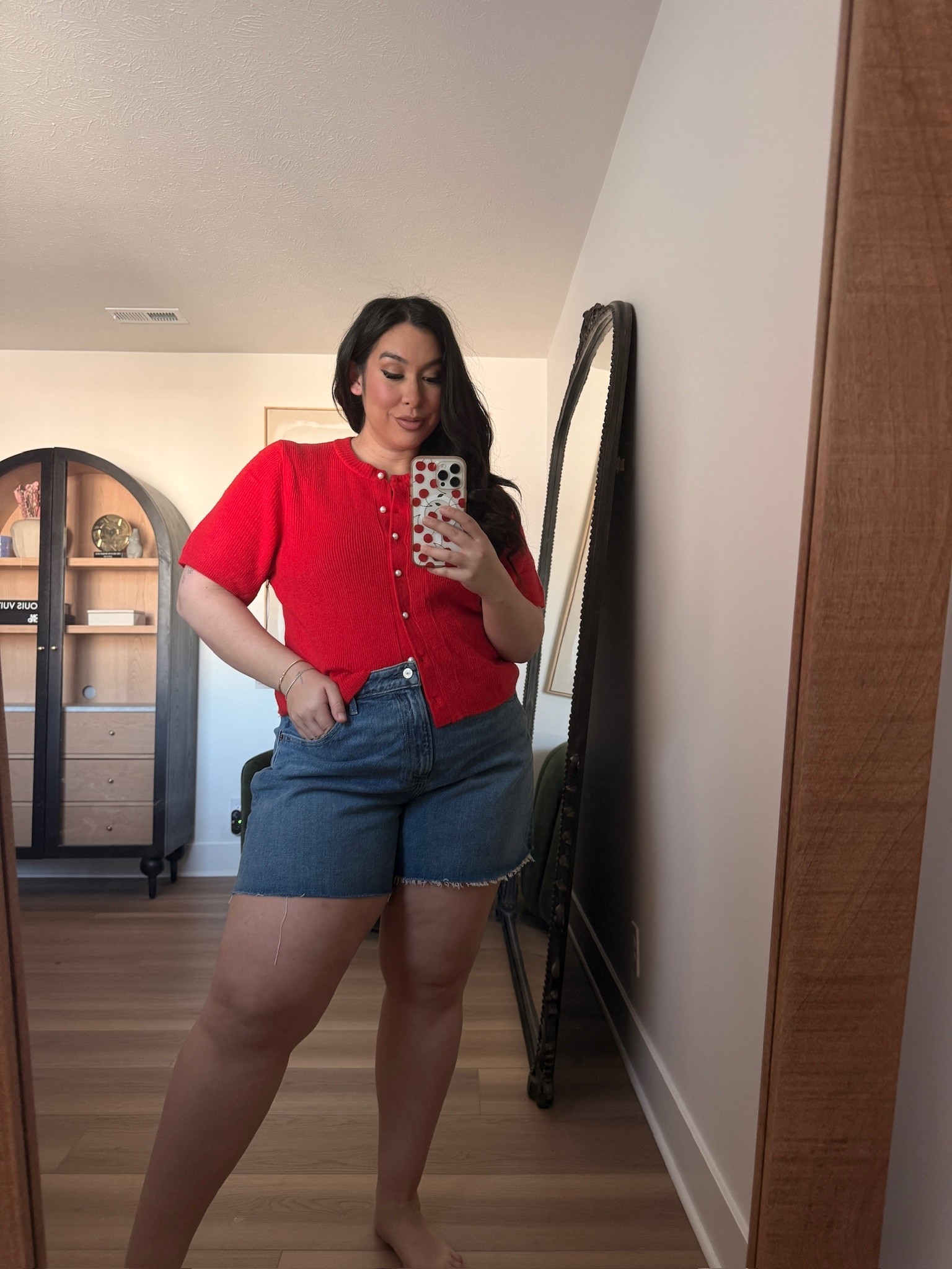 The perfect shorts for my curvy girls + a cute spring cardigan for the win | Abercrombie is currently 25% off spring favorites + get an extra 20% off almost everything in app with code AF20 @abercrombie   

#LTKstyletip #LTKsalealert #LTKmidsize