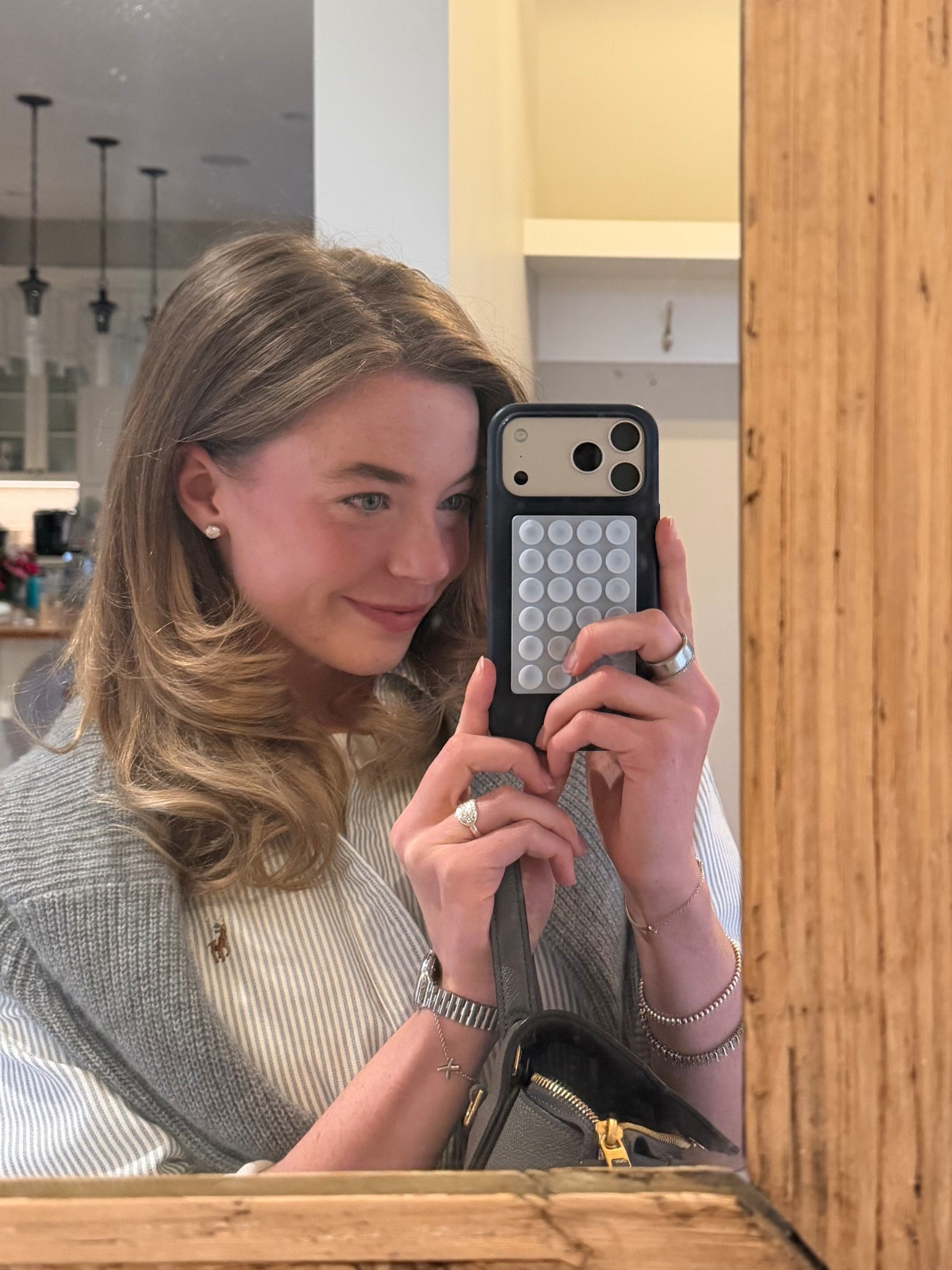 Are side parts back???

#LTKBeauty