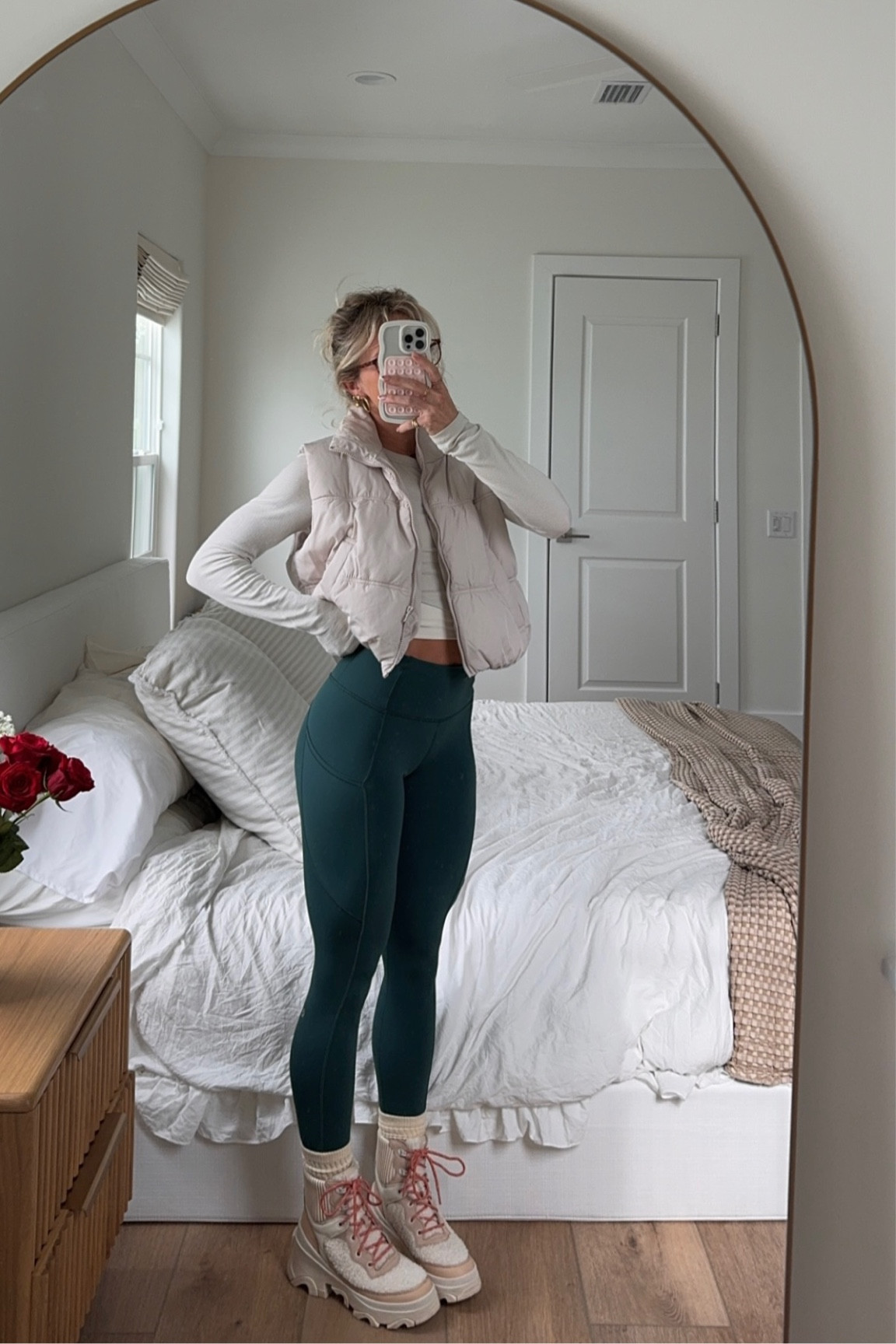 Tights are the fast & free not thermal, but this color was only available in the thermal ones! 💚

#LTKfindsunder100 #LTKsalealert #LTKSeasonal