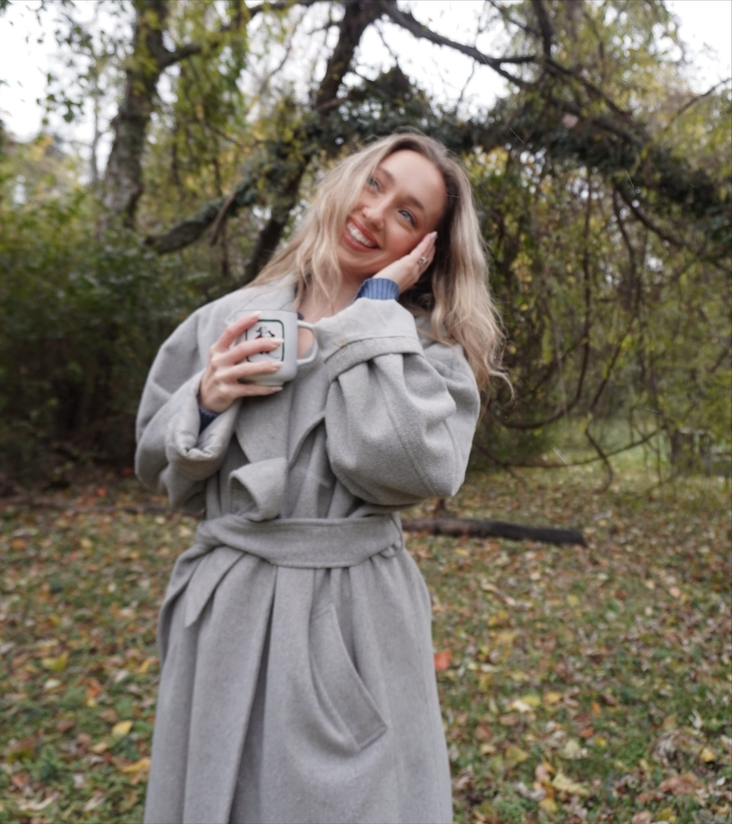 take me back to the morning flurries from a few weeks ago plsss ☕️ ❄️

My trench is a STAPLE from asos (collusion). I got it when I lived in England 5 years ago and it’s still going!!! I feel like any good grey fleece jacket will last you, so linking similar options I found ✨


#LTKSeasonal #LTKootd #LTKHoliday