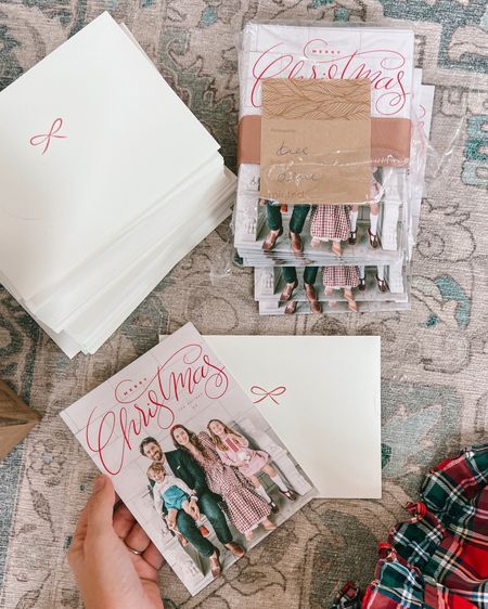 Minted Holiday Cards: code ALICECARDS22 for 20% off and free expedited shipping! 💌

Holiday photo outfits, family photos, Christmas cards, minted Christmas card, fall family photo, Christmas outfits 

#Minted

#LTKfamily #LTKSeasonal #LTKHoliday