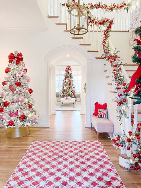 Christmas tree, Christmas entry, garland, gingham rug, Christmas sign, pink velvet bench, Walmart finds, king of Christmas, Walmart Christmas, my Texas housee

#LTKhome #LTKHoliday #LTKsalealert