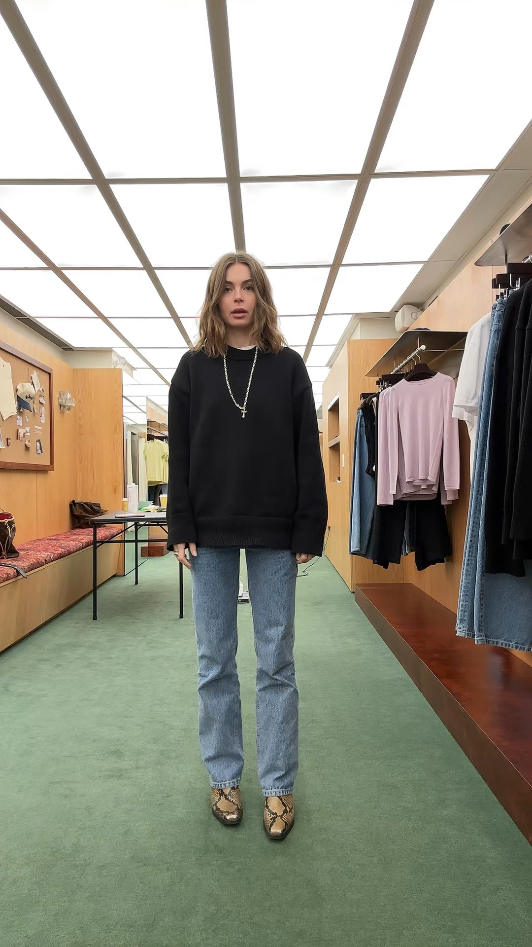 The big jumper is a must have 

#LTKSeasonal #LTKHoliday #LTKGiftGuide