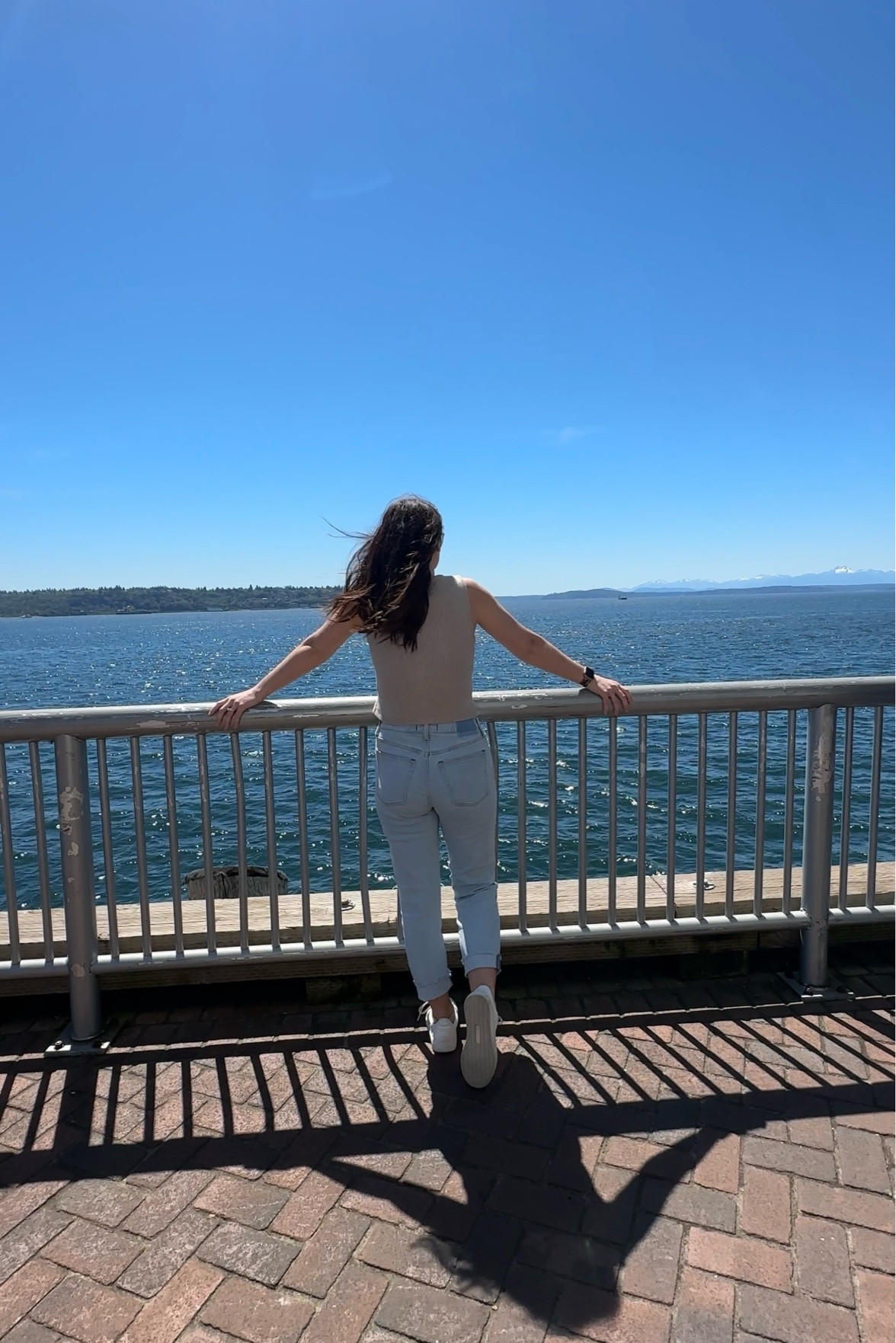 okay hear me out, I have had a LOT of Abercrombie jeans over the years but these are my FAVORITE!!!! ❤️ they are so comfortable and stretchy but not in a way where you have to wash them every time to make them fit! seriously 10/10✨


#summerbreeze #fyp #jeans #sweatertank #seattle #cityoutfit #summerinthecity #jeansoutfit #20sfashion #20yearoldfashion #trending #ootd

#LTKStyleTip #LTKSummerSales #LTKTravel