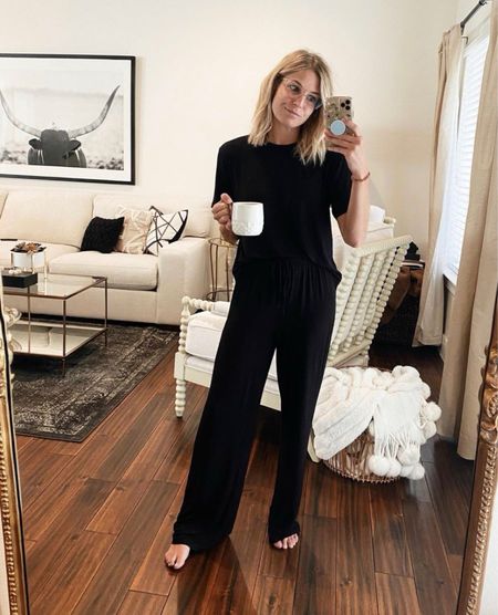 My favorite black pajama set 🖤

#LTKSeasonal #LTKfindsunder100 #LTKstyletip
