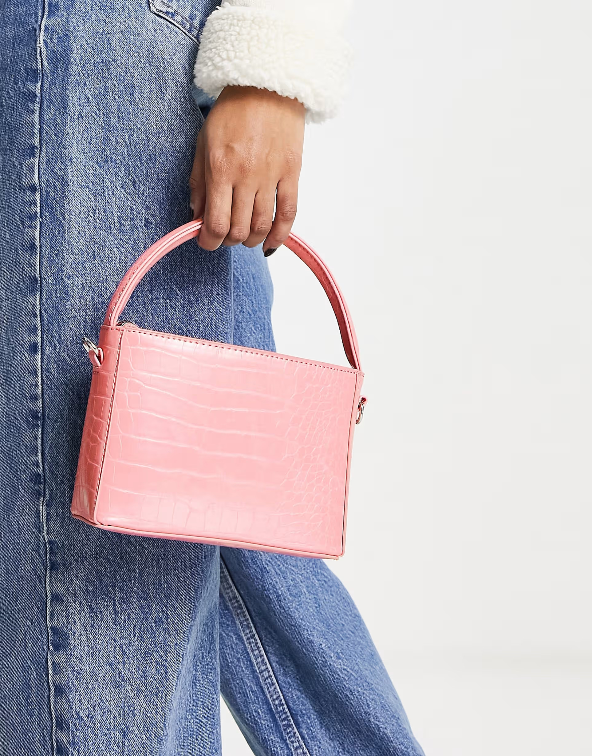 Bolso rosa efecto piel de cocodrilo cuadrado con asa de mano y correa desmontable de ASOS DESIGN | ASOS (Global)