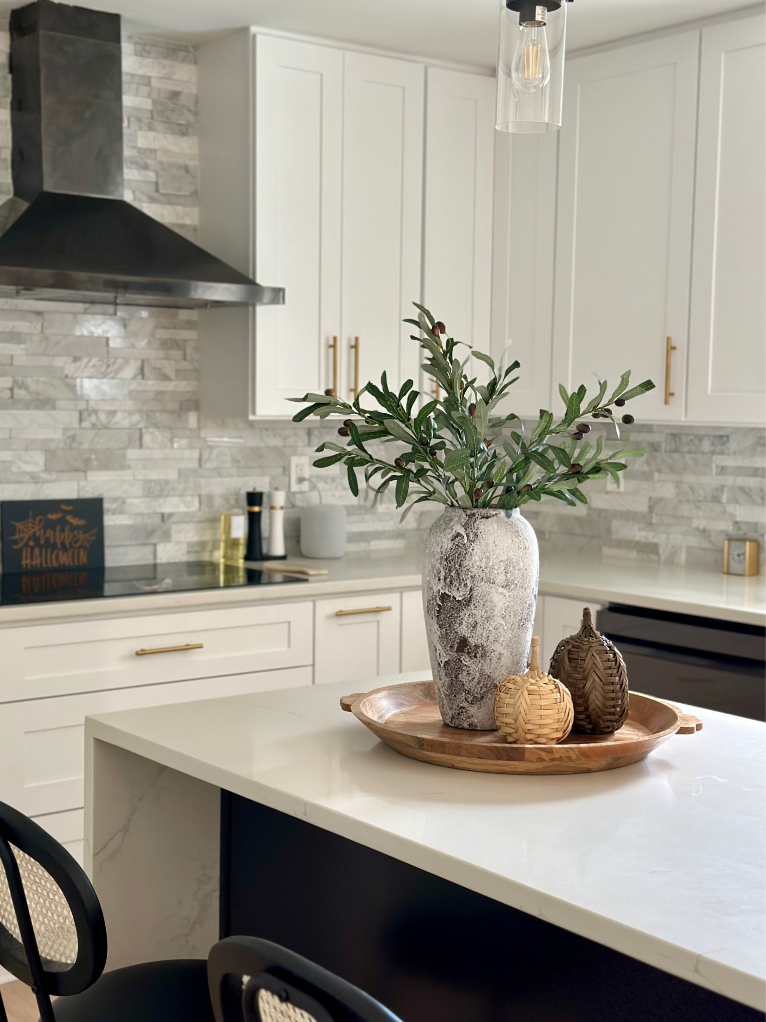 Fall Kitchen Decor Idea including Salt & Pepper Shakers, Oil Container, Vase, Olive Branches, and Halloween Sign. #FounditonAmazon #AmazonHome #TargetStyle

#LTKhome #LTKSeasonal #LTKHoliday