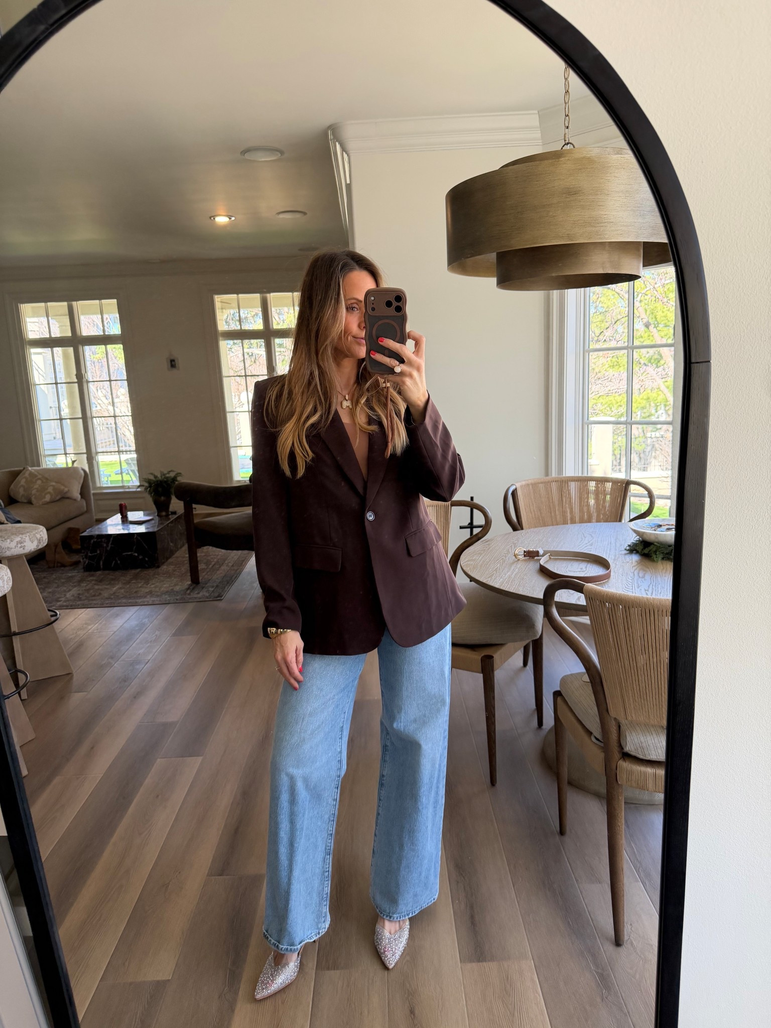 Can never go wrong with a blazer fit 🤍✨

Date night, lunch with the girls, meetings, or running errands — a good blazer just does it all. So easy to dress up or down and instantly makes you feel elevated. Such a staple in my closet 🙌🏼


#LTKgrwm #LTKmomlife #LTKootd