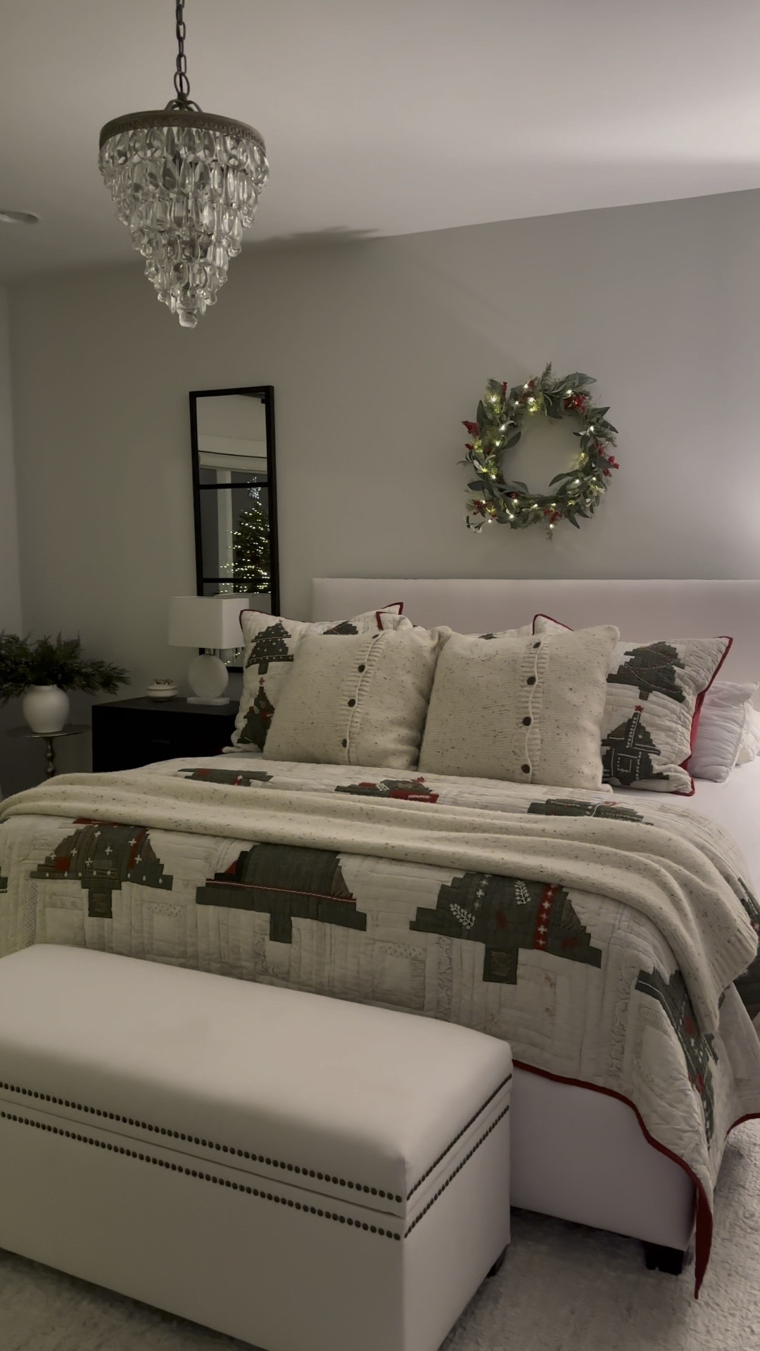 Christmas 2023 bedroom reveal!! 😍🎄❤️✨

So much on sale today for cyber Monday!😍

#LTKHoliday #LTKCyberWeek #LTKhome