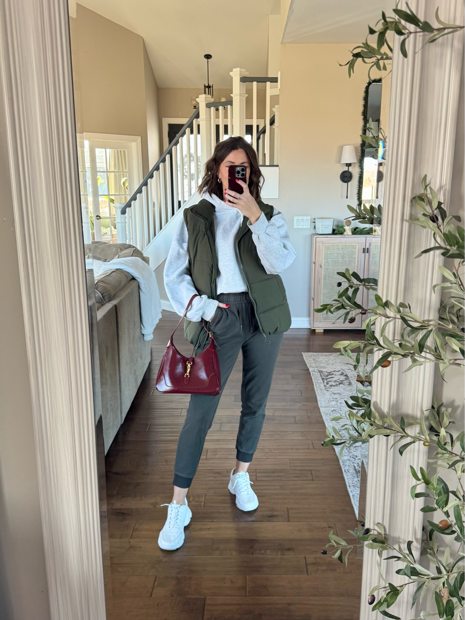 Weekend uniform

#LTKStyleTip #LTKFindsUnder50 #LTKShoeCrush