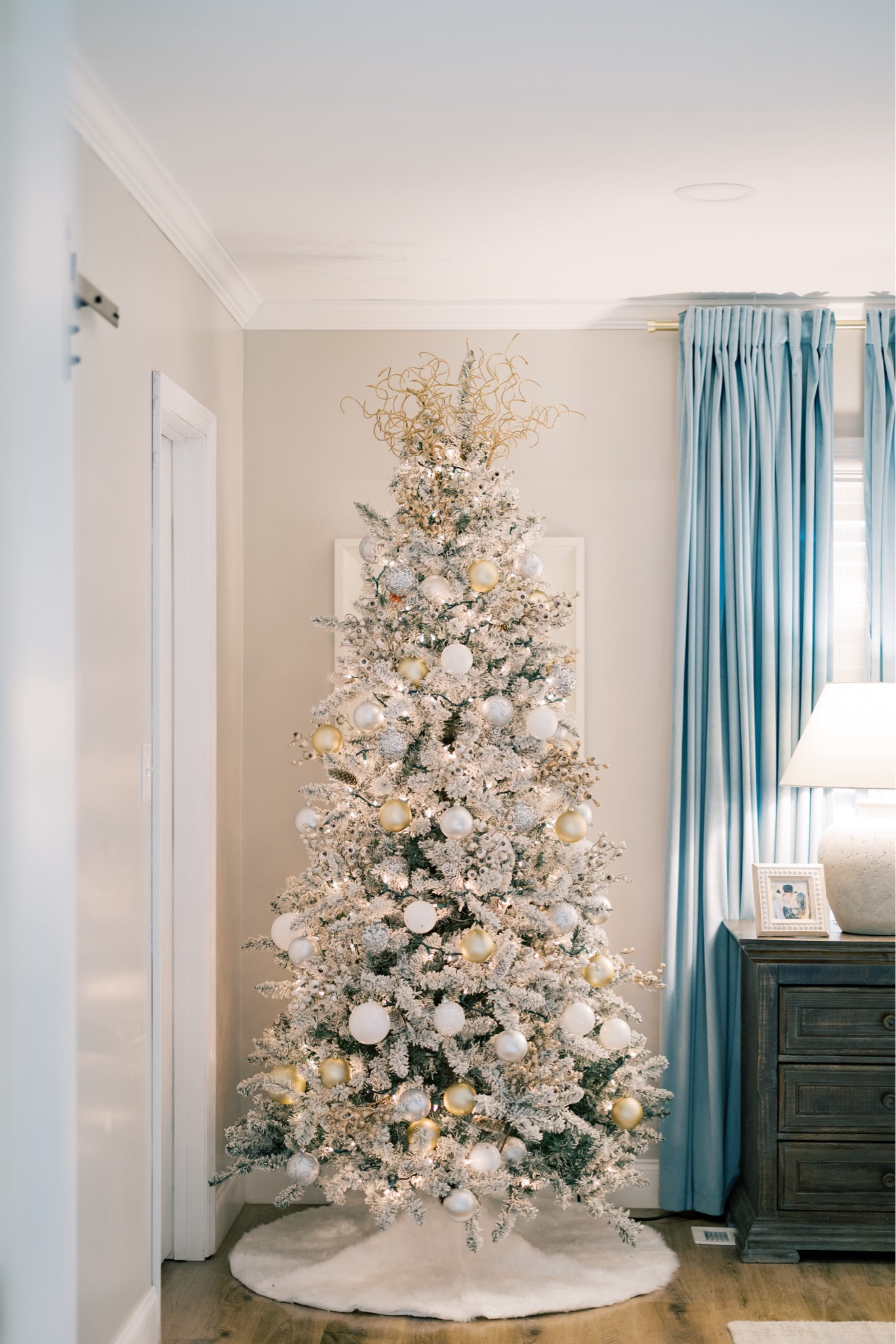 Christmas decor / flocked tree / primary suite / home / seasonal 

#LTKHome #LTKHoliday #LTKSeasonal