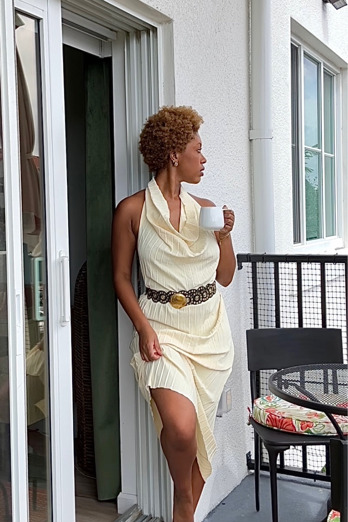 Finally styling this belt I’ve had for a while 😩😍💕 I def need to incorporate it in my outfits more!! This dress is from Zara 💛 I linked some similar options!

#LTKfindsunder100 #LTKstyletip