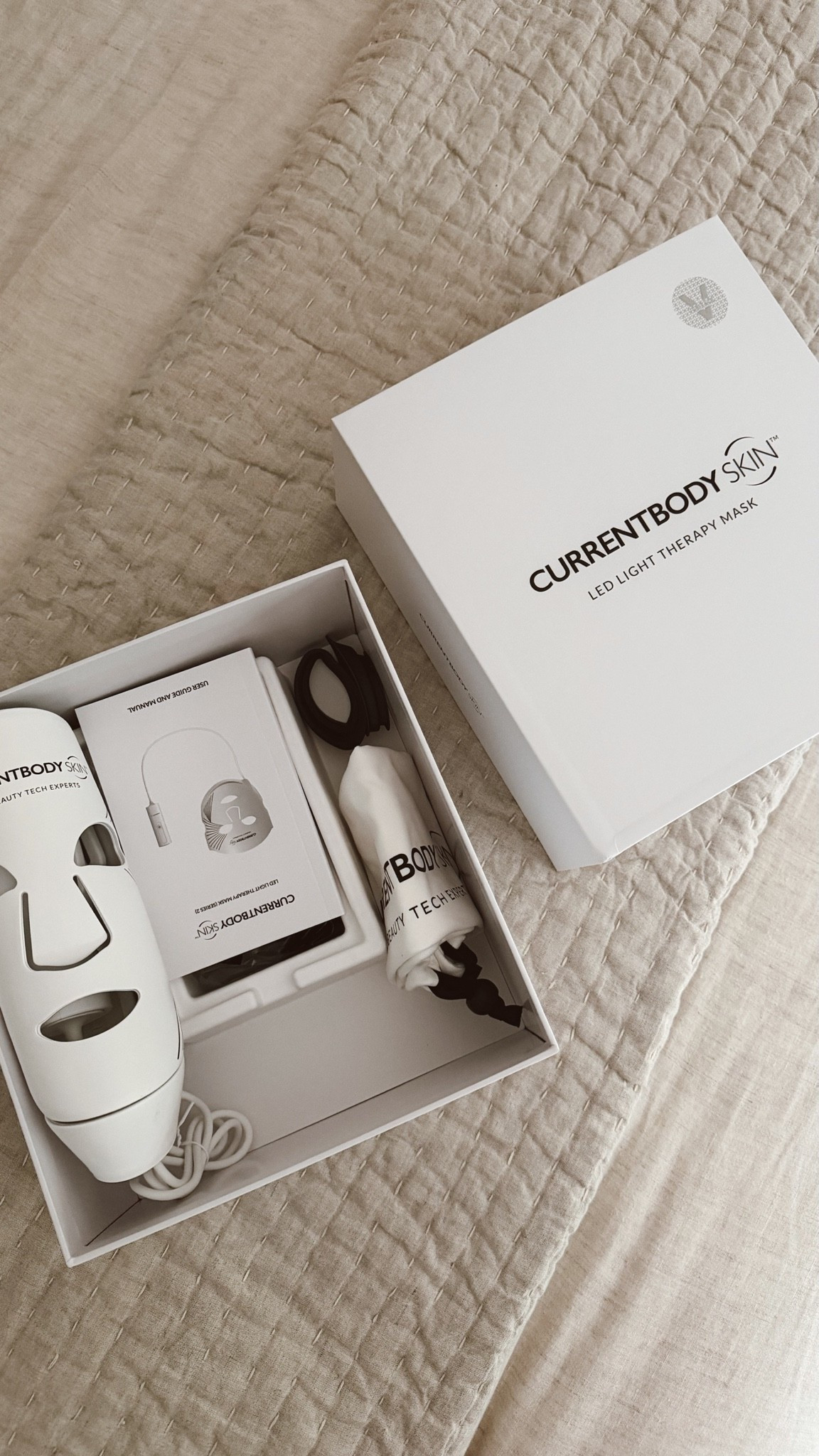Very excited to finally get my hands on this red light therapy mask from current body ♥️
You can use code JENALVAREZ to save 10% off any of their products ✨

Chose this one because it’s FDA cleared, has amazing reviews, 3 wavelengths and highest level testing 🤍

#redlightmask #facemask #redlight #redlighttherapy #currentbody #skincare @currentbody01

#LTKBeauty #LTKSaleAlert #LTKselfcare