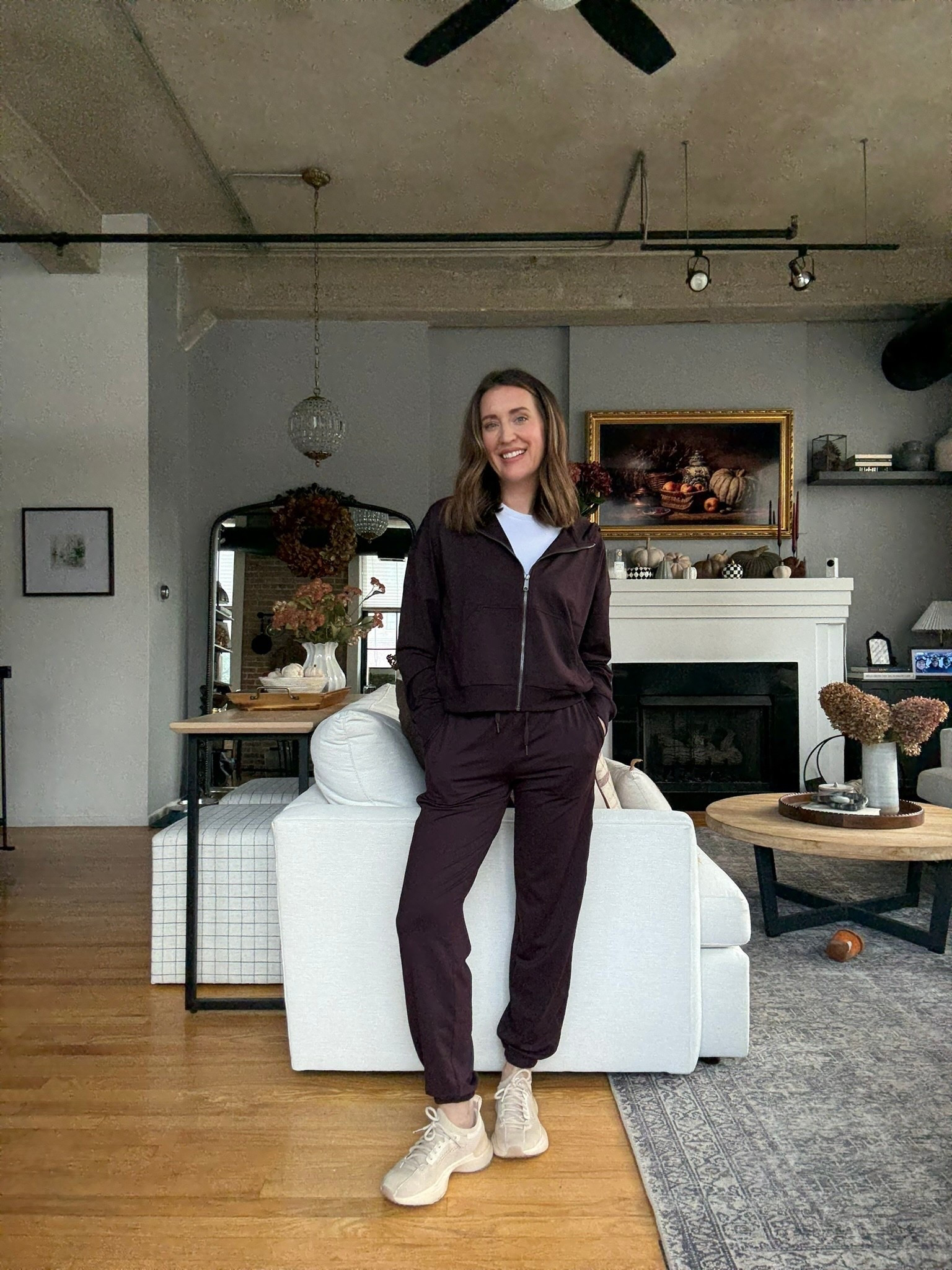 Vuori sale is 20% off your first order with code: LTKVuoriSPRING

Couldn’t be more obsessed with this set. Fits true to size but I sized up in the zip up. Paired with a basic tee that I will be wearing on repeat!

#LTKActive #LTKfitnessgoals #LTKSpringSale