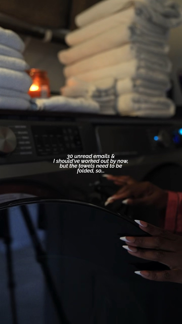 I promise I’m focused, I just need to get this done, then I can think straight! Hehe #homedecor #laundry #cleanhome #organization #laundryroom #decor #nervoussystemregulation