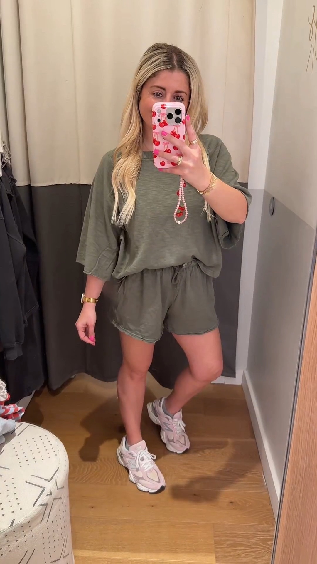 New @Aerie matching set!
Size small
Giving free people 
New balance tts

#LTKootd #LTKSaleAlert