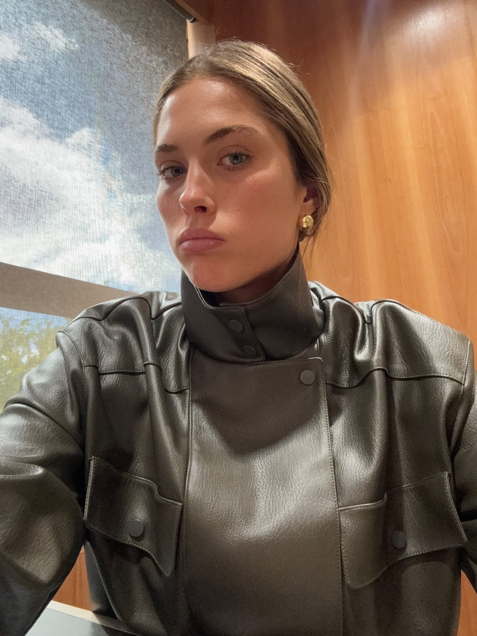 Coolest jacket alert (this olive colour is perfect) 🫒🍸

#LTKaustralia