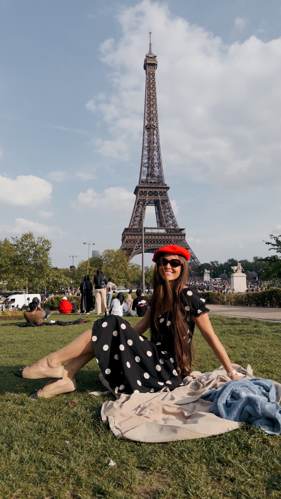 A day in Paris 🩷☀️

#LTKStyleTip #LTKSeasonal #LTKTravel