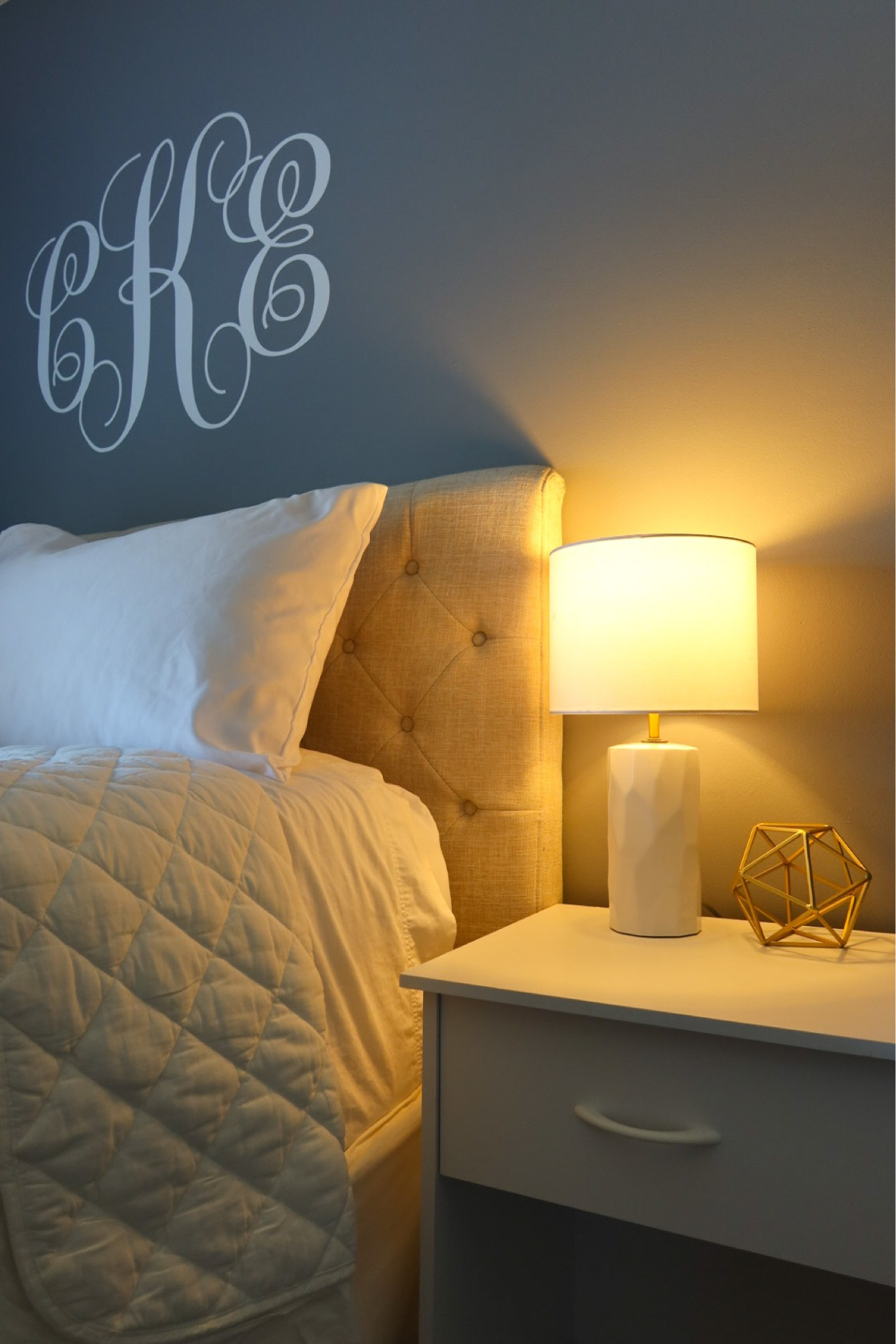 @walmart back to college - apartment style 🤍
#ad #walmart #walmartbacktocollege 
•
Everything I bought is linked in my Liketoknow.it, my bio and in my stories! You need to check out Walmart’s Apartment and Dorm selections, they have the best stuff at a low price! The quality of everything is so amazing too!!🙌🏼 
•
•
•

#LTKsalealert #LTKhome #LTKU