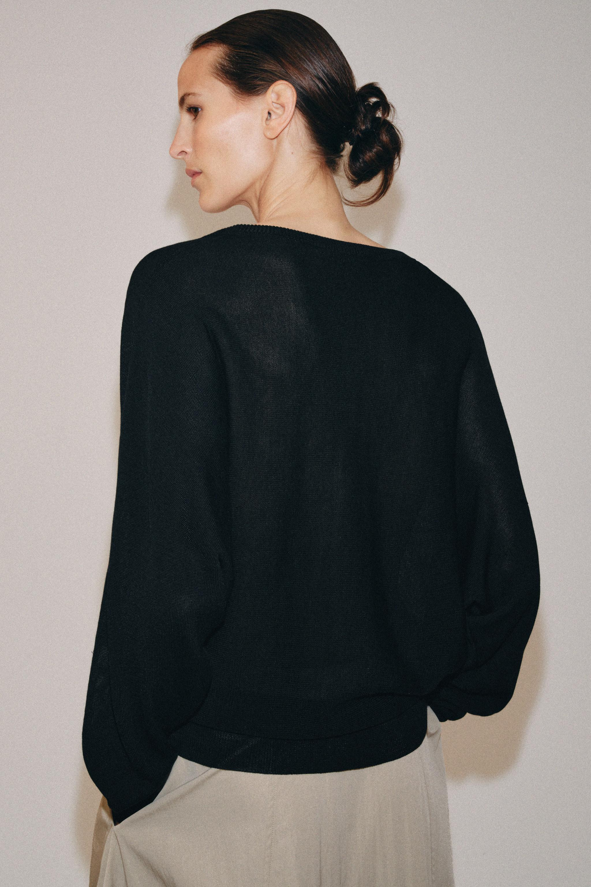 V-NECK KNIT JUMPER | Zara US