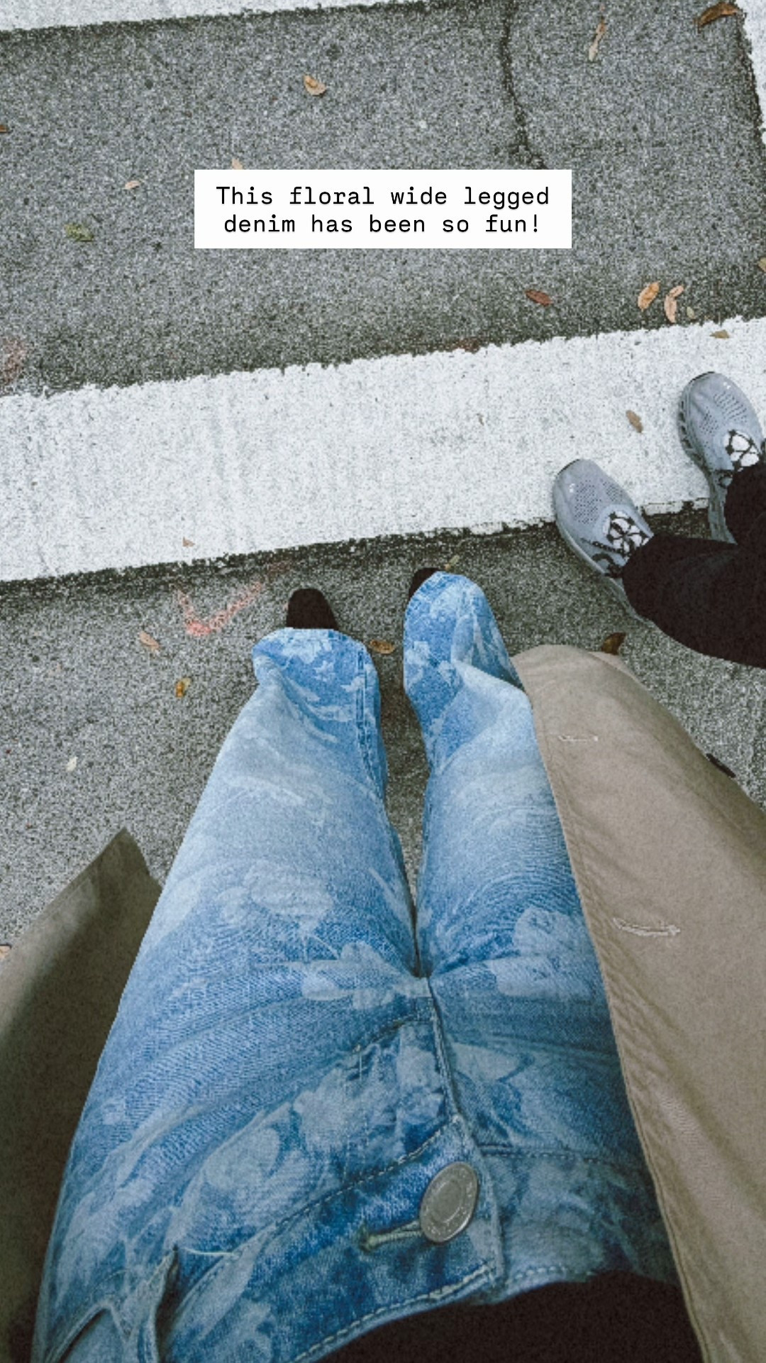 The floral wide legged jeans are perfect! Size down! 

#LTKmomlife #LTKdayinmylife #LTKootd